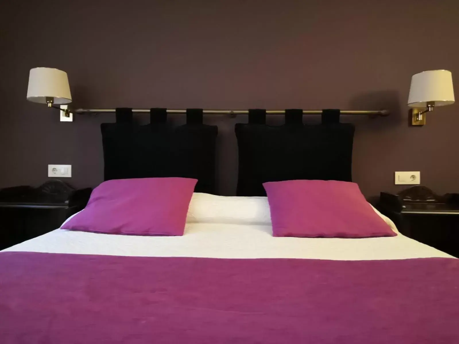 Bedroom, Bed in Hotel Cardenal Ram