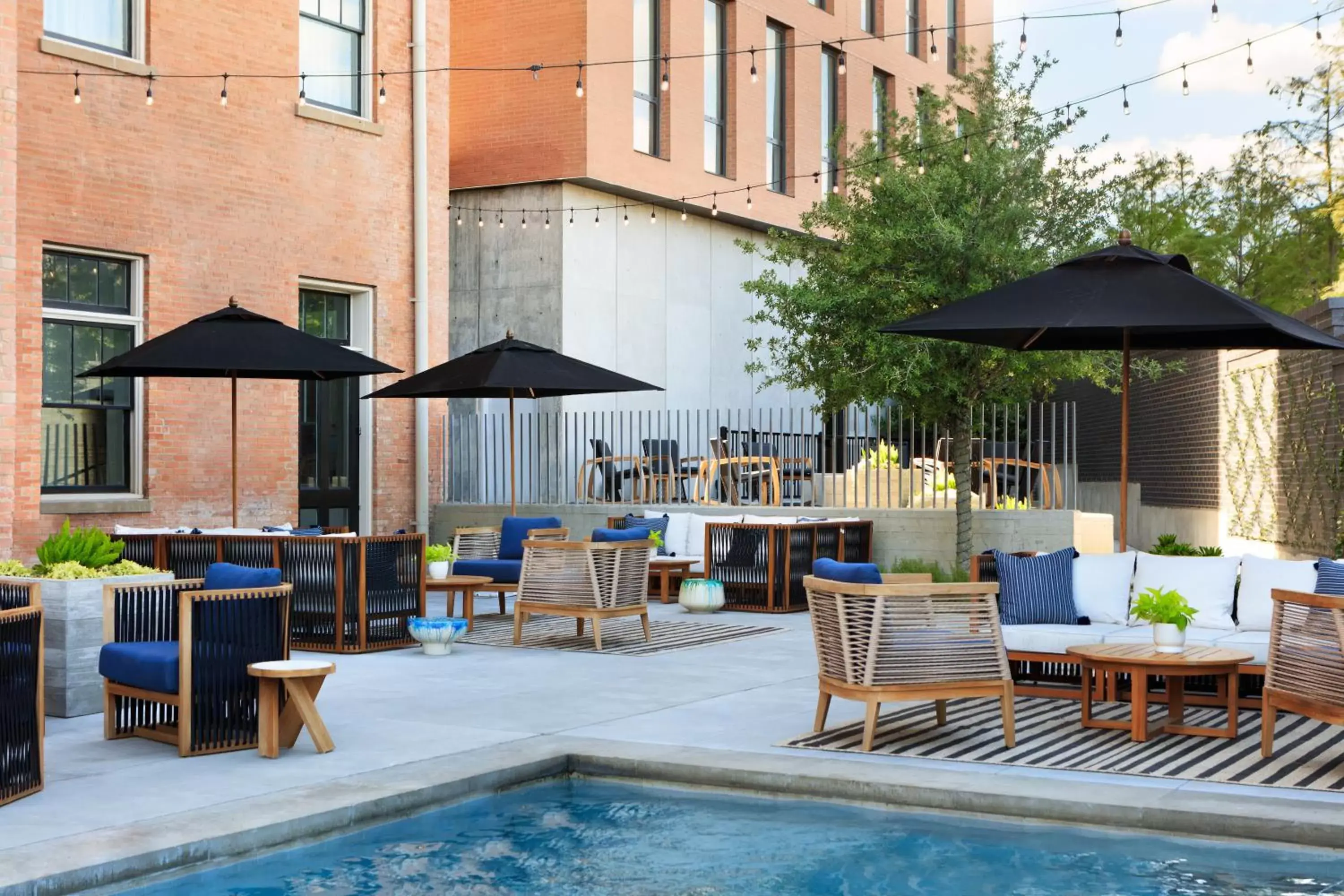 Swimming pool in Kimpton - Pittman Hotel by IHG Swimming pool in Kimpton - Pittman Hotel by IHG