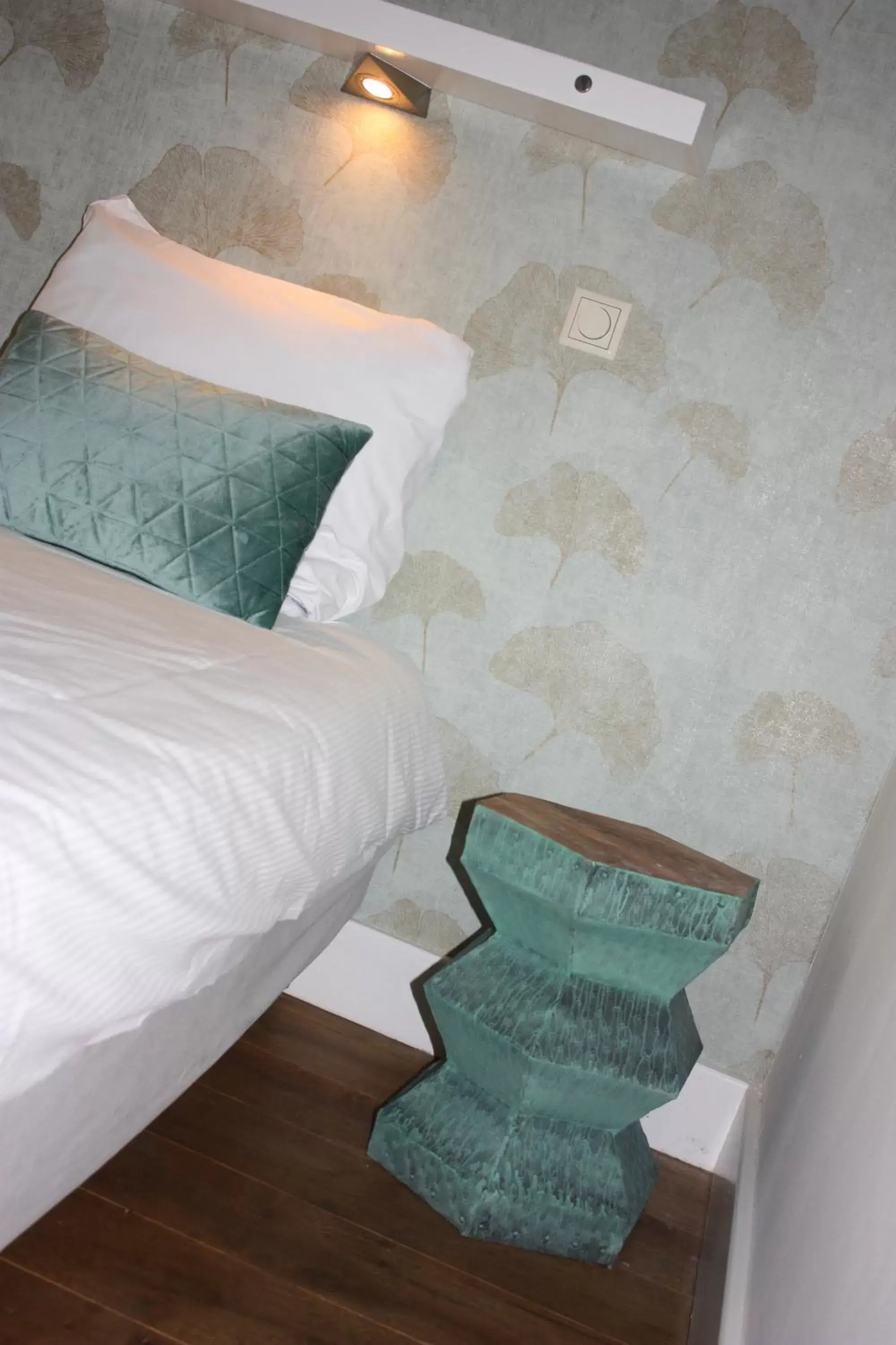 Single Room with Bathroom in Hotel De Hoefpoort Single Room with Bathroom in Hotel De Hoefpoort