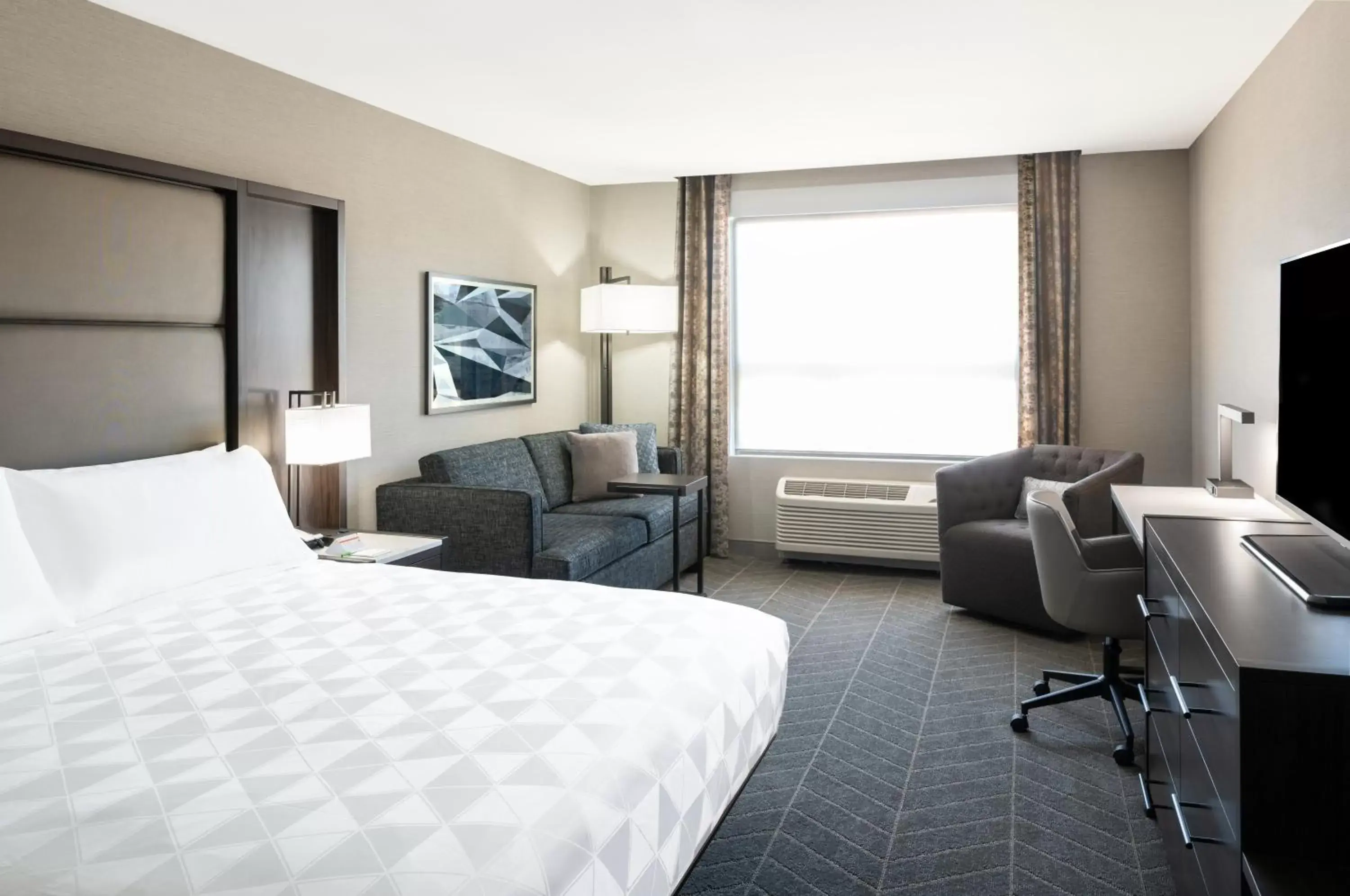 Photo of the whole room in Holiday Inn Boston Logan Airport - Chelsea, an IHG Hotel