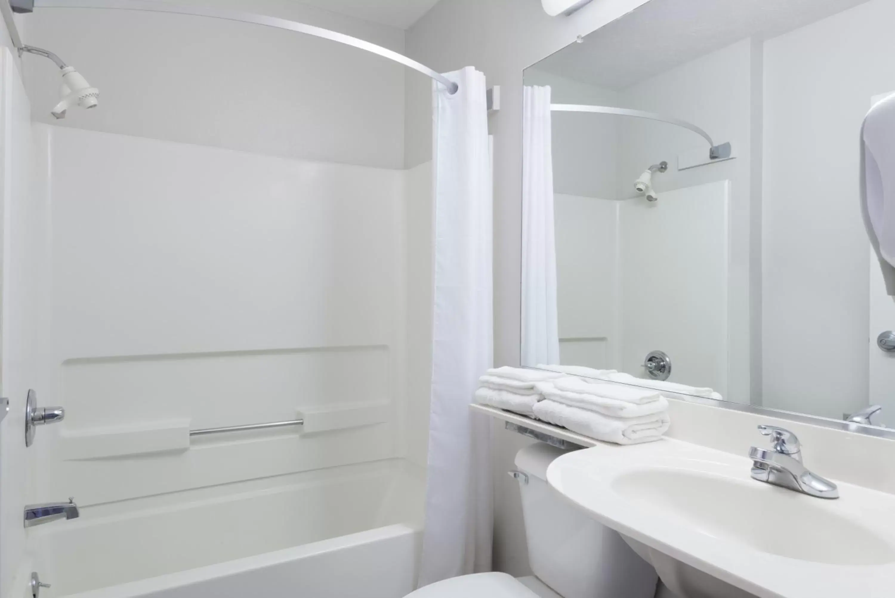 Bathroom in Microtel Inn & Suites by Wyndham London