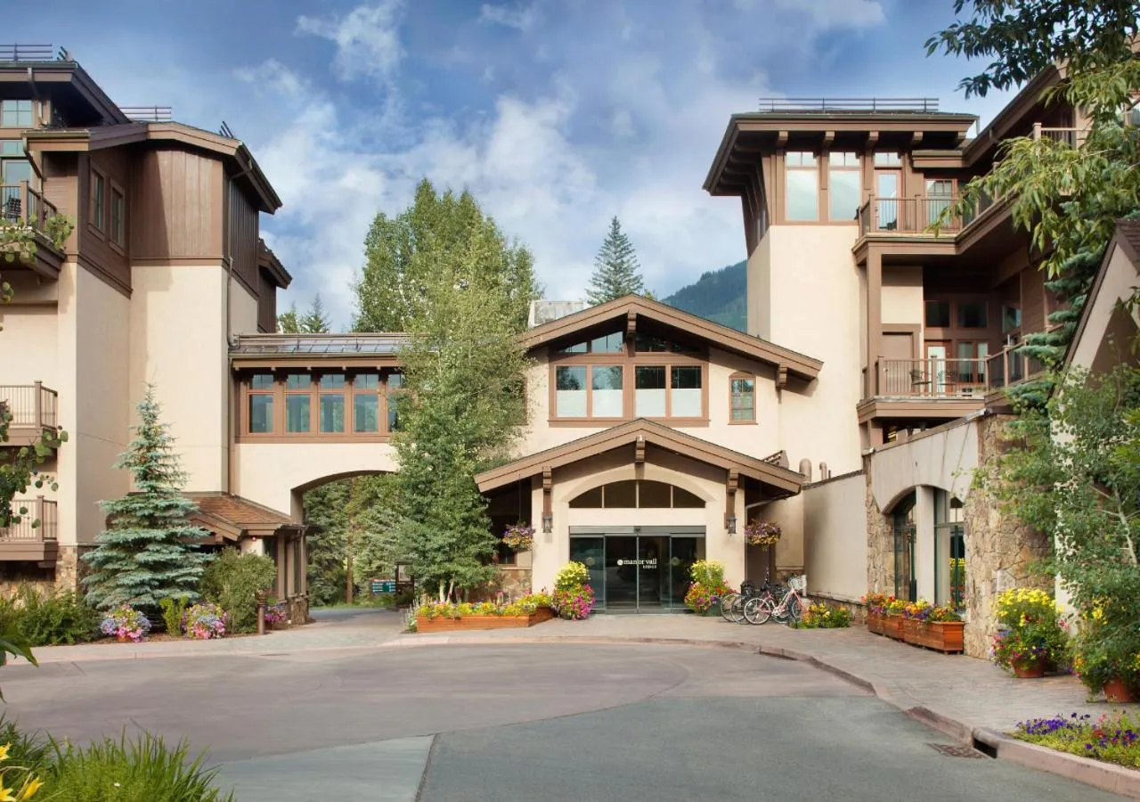 Property building in Manor Vail Lodge
