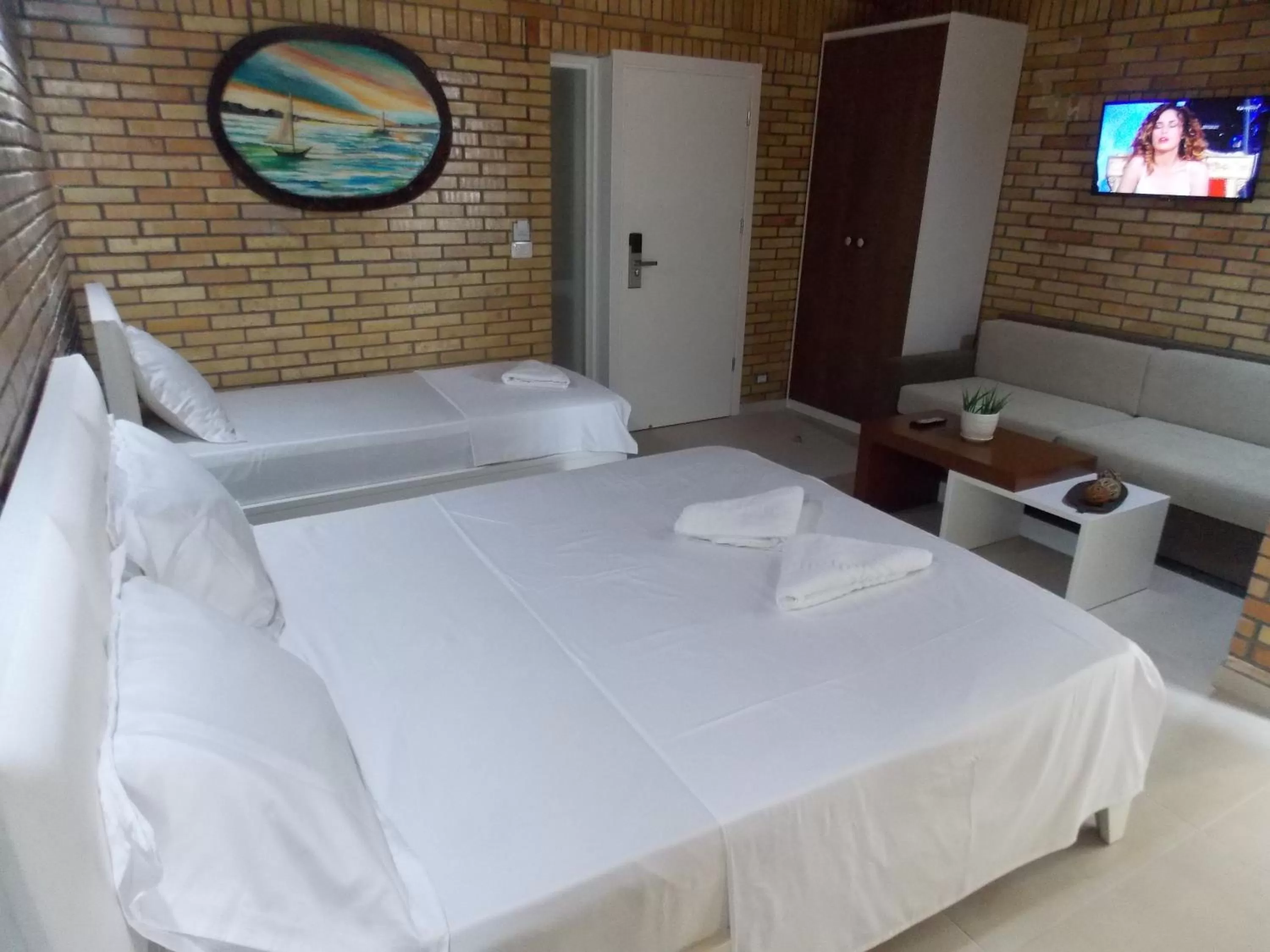 TV and multimedia, Bed in Hotel Piccolino