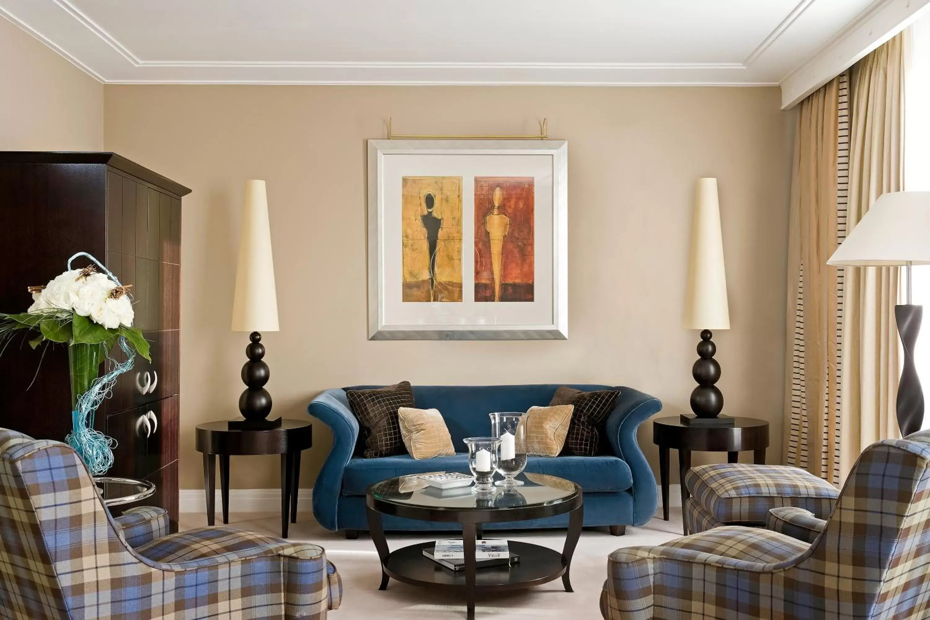 Living room, Seating Area in Warwick Paris (Former Warwick Champs-Elysees)