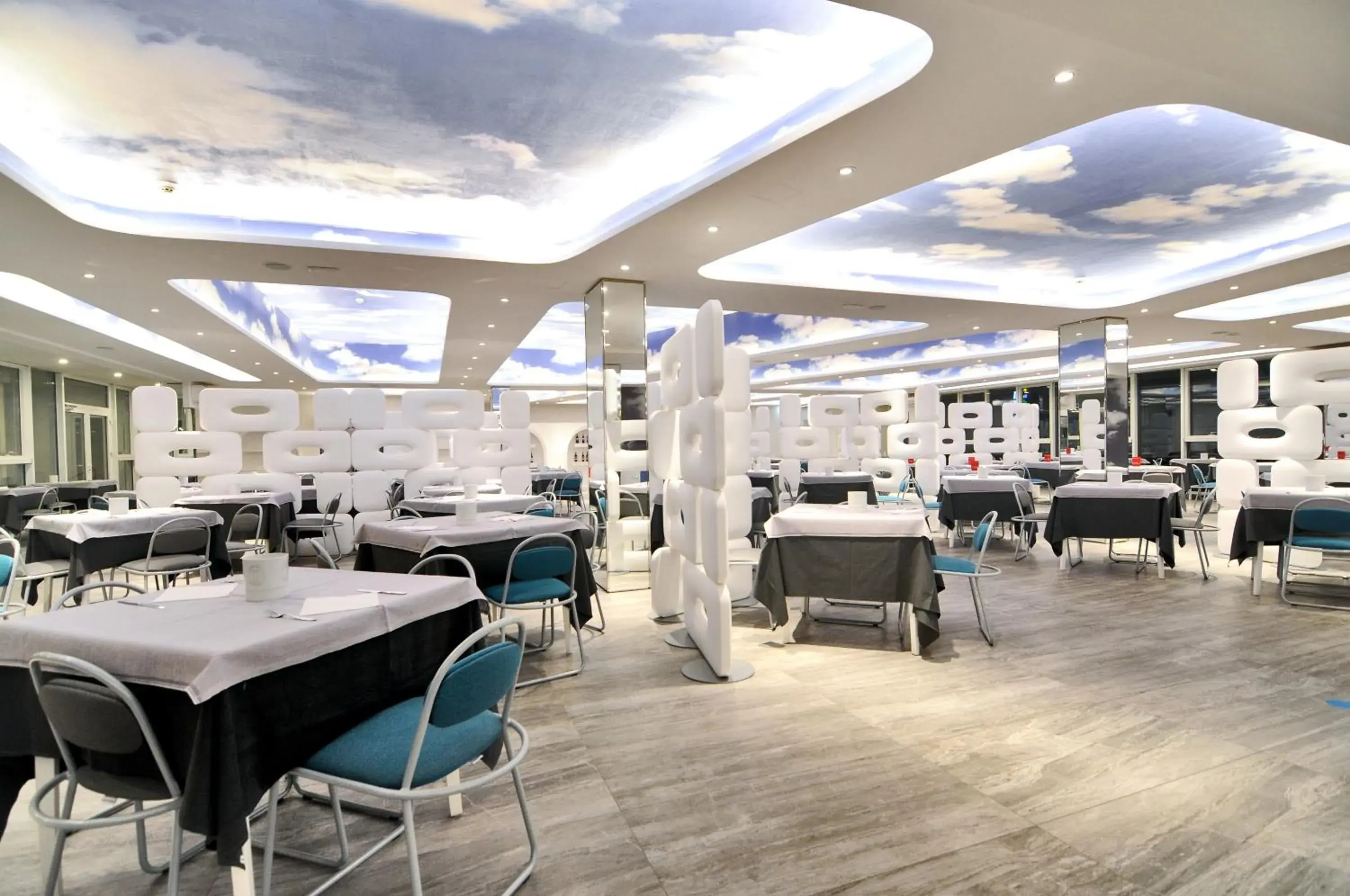 Restaurant/Places to Eat in Marina Palace Hotel 4 stelle S