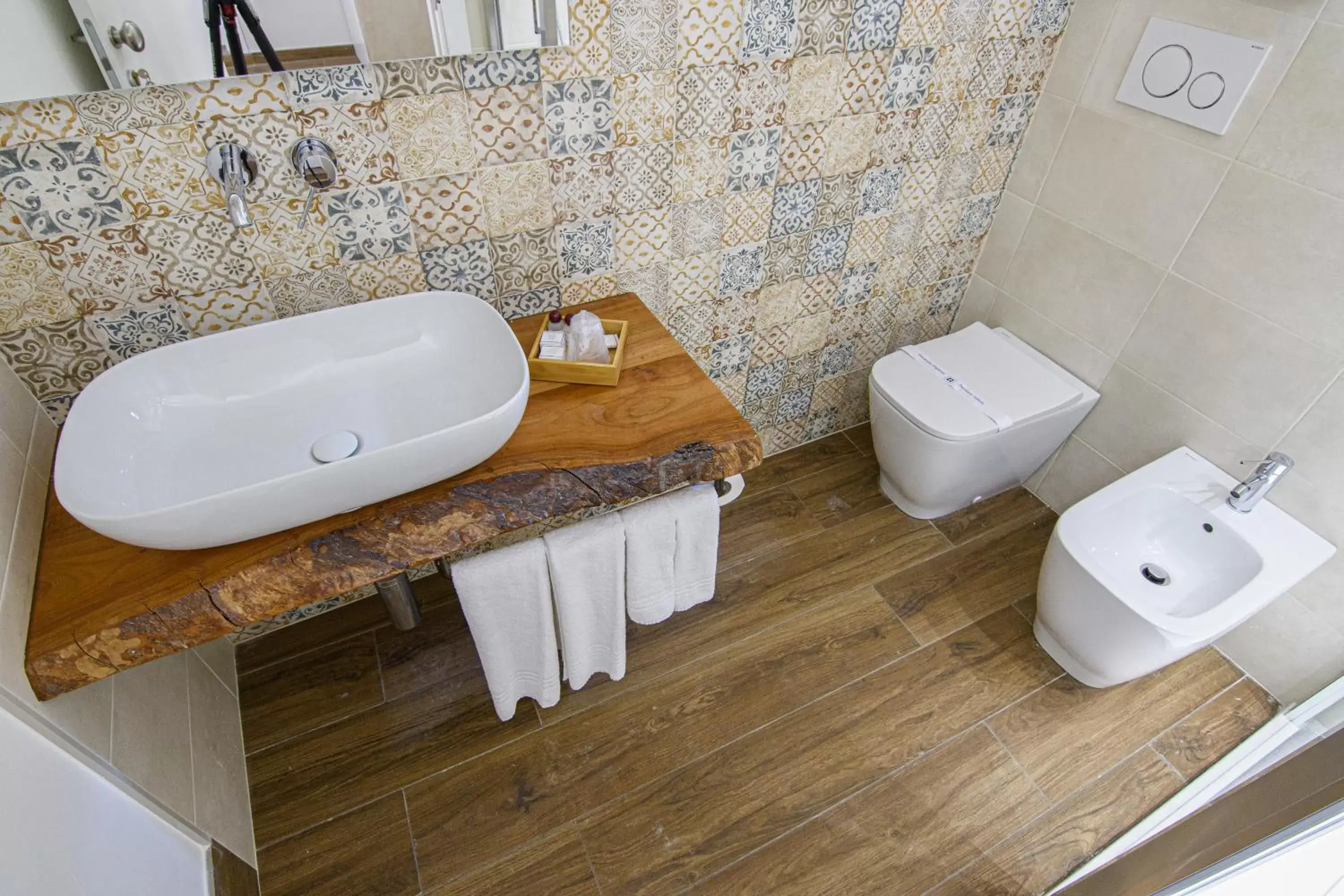 Bathroom in Piazza del Mercato