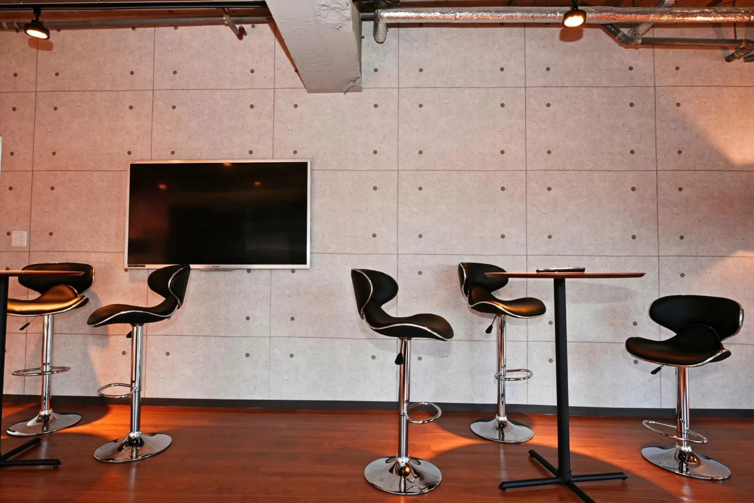 TV and multimedia, Fitness Center/Facilities in Hostel PLEASURE MARUYAMA