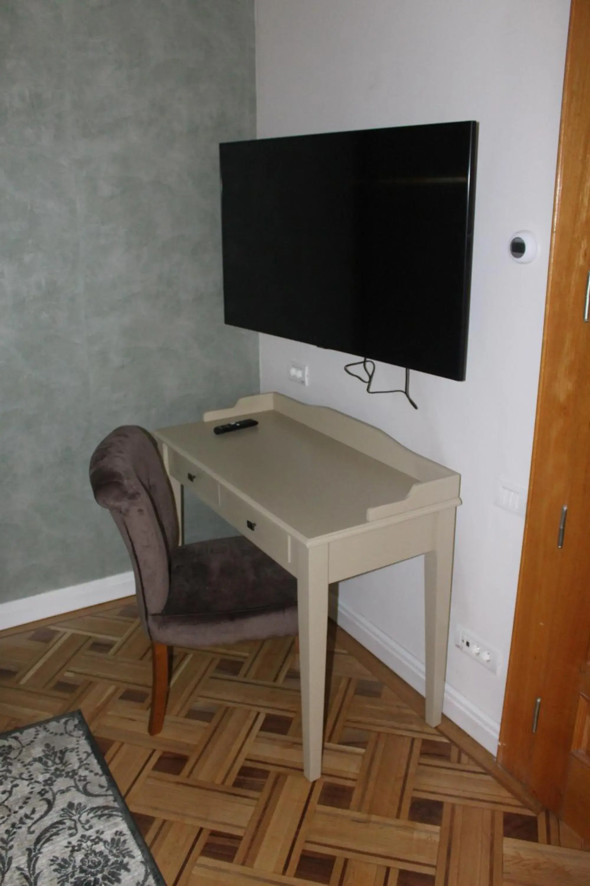 Bedroom, TV/Entertainment Center in Casa Cranta