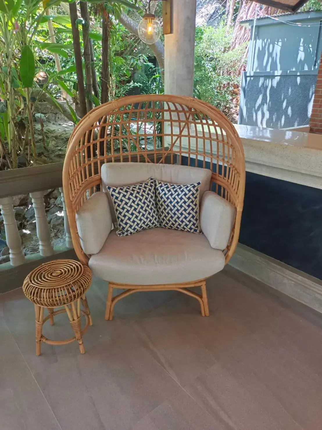 Lobby or reception, Seating Area in Let's Hyde Pattaya Resort & Villas - Pool Cabanas