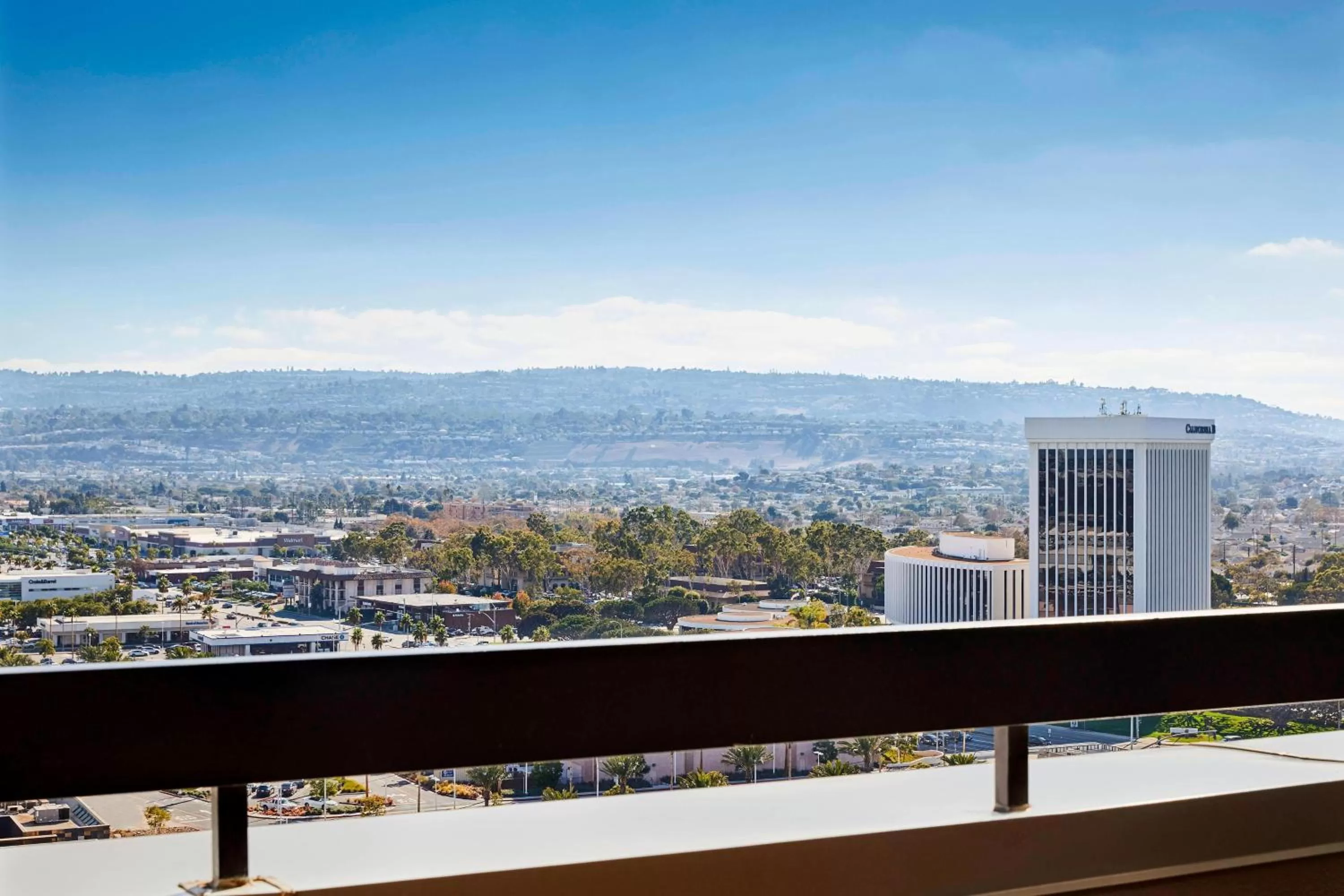 Photo of the whole room in Torrance Marriott Redondo Beach