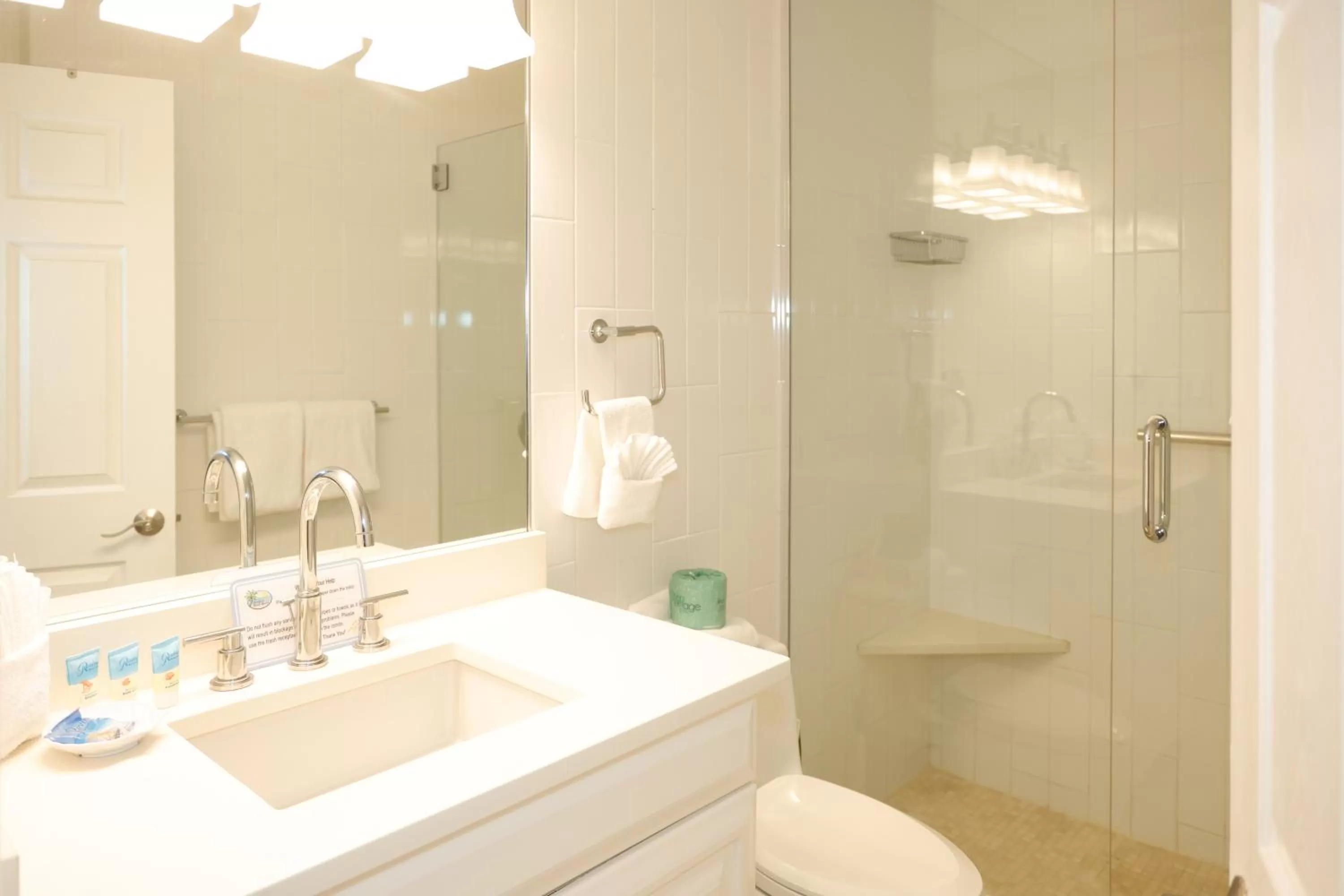 Shower in Barefoot Beach Resort