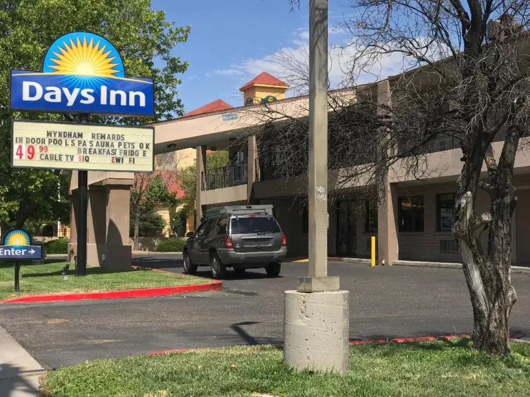 Property Building in Days Inn by Wyndham Albuquerque West