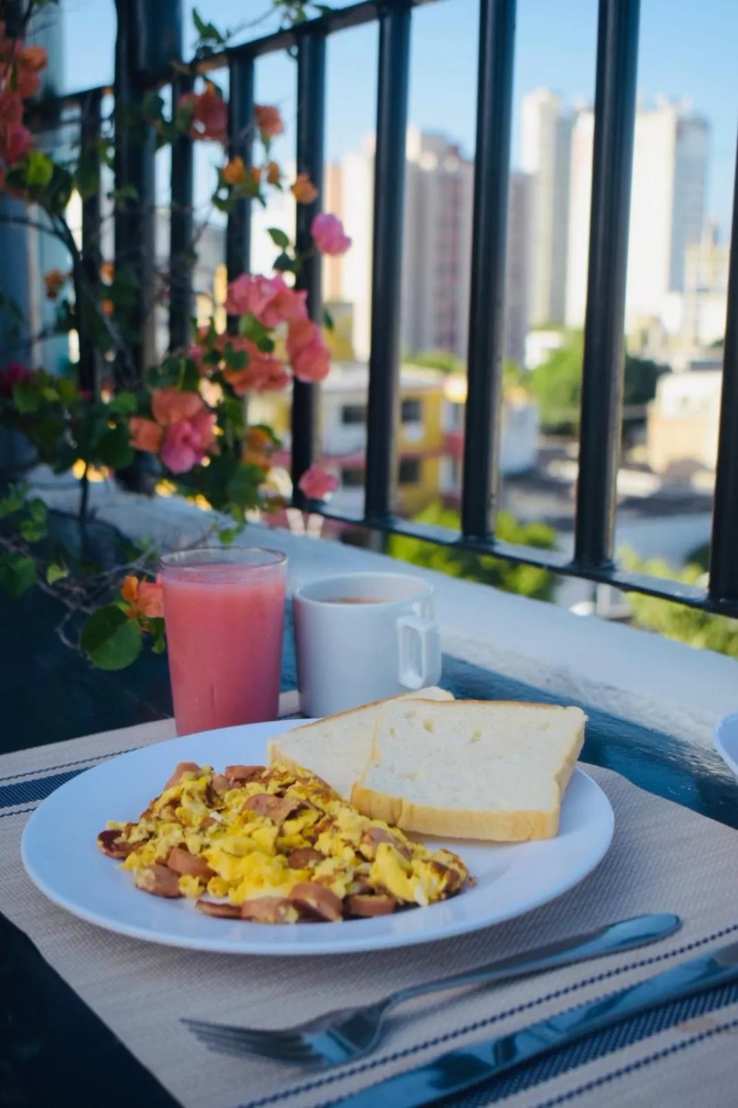 Breakfast in Hotel Parque de los Novios Inn