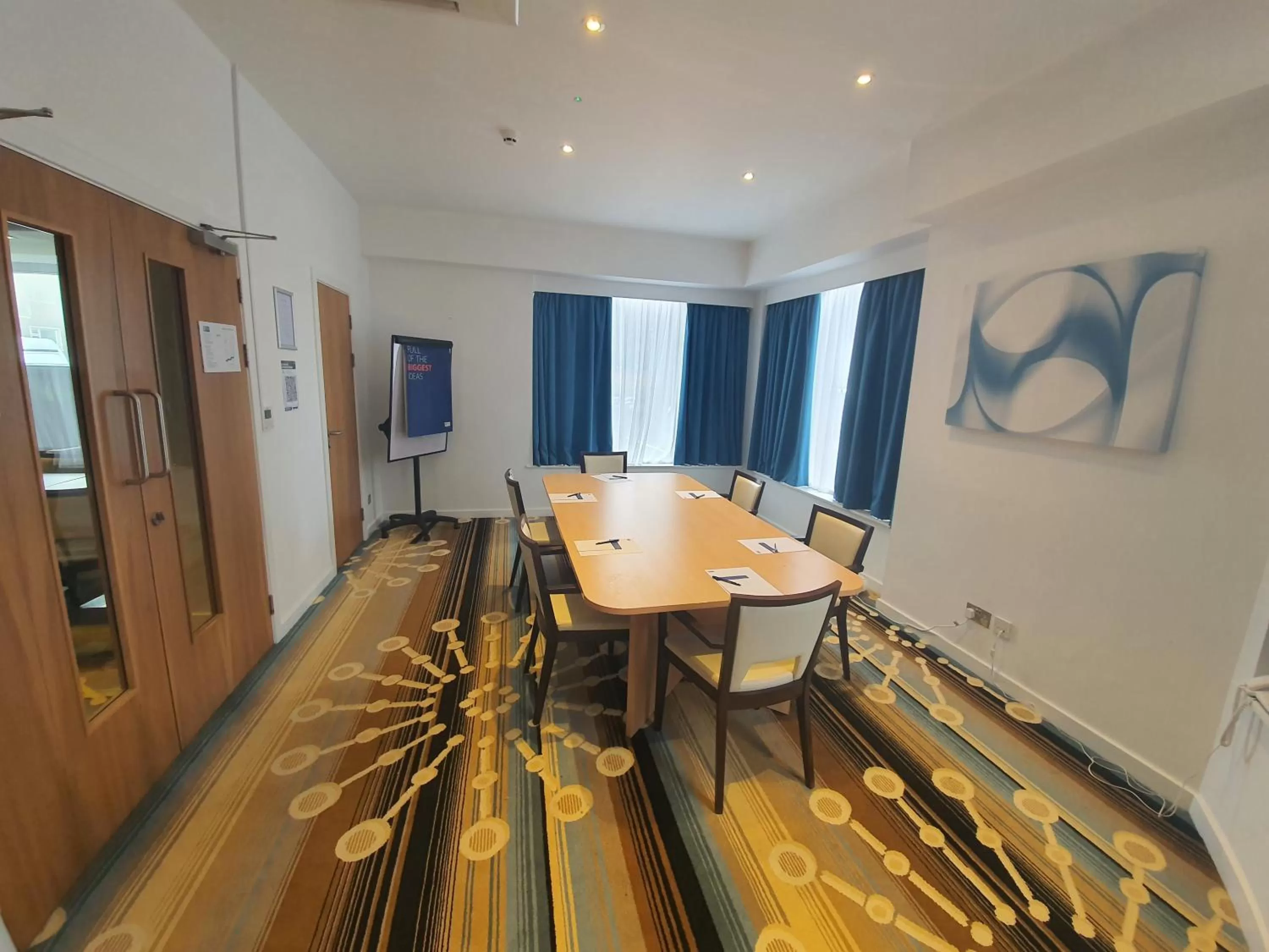 Meeting/conference room in Holiday Inn Express Wakefield by IHG