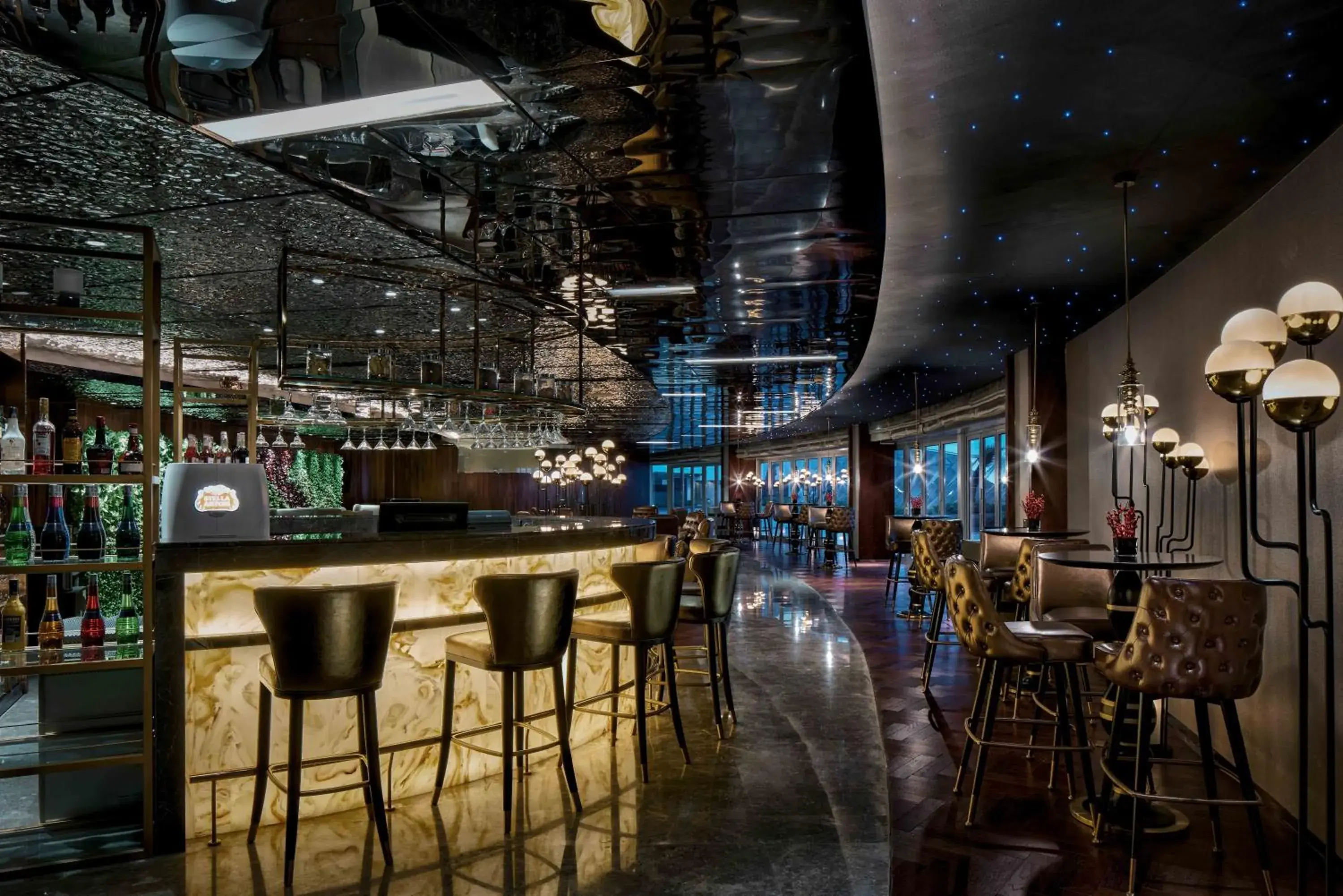 Nightclub / DJ, Lounge/Bar in PRIMUS Hotel Shanghai Hongqiao