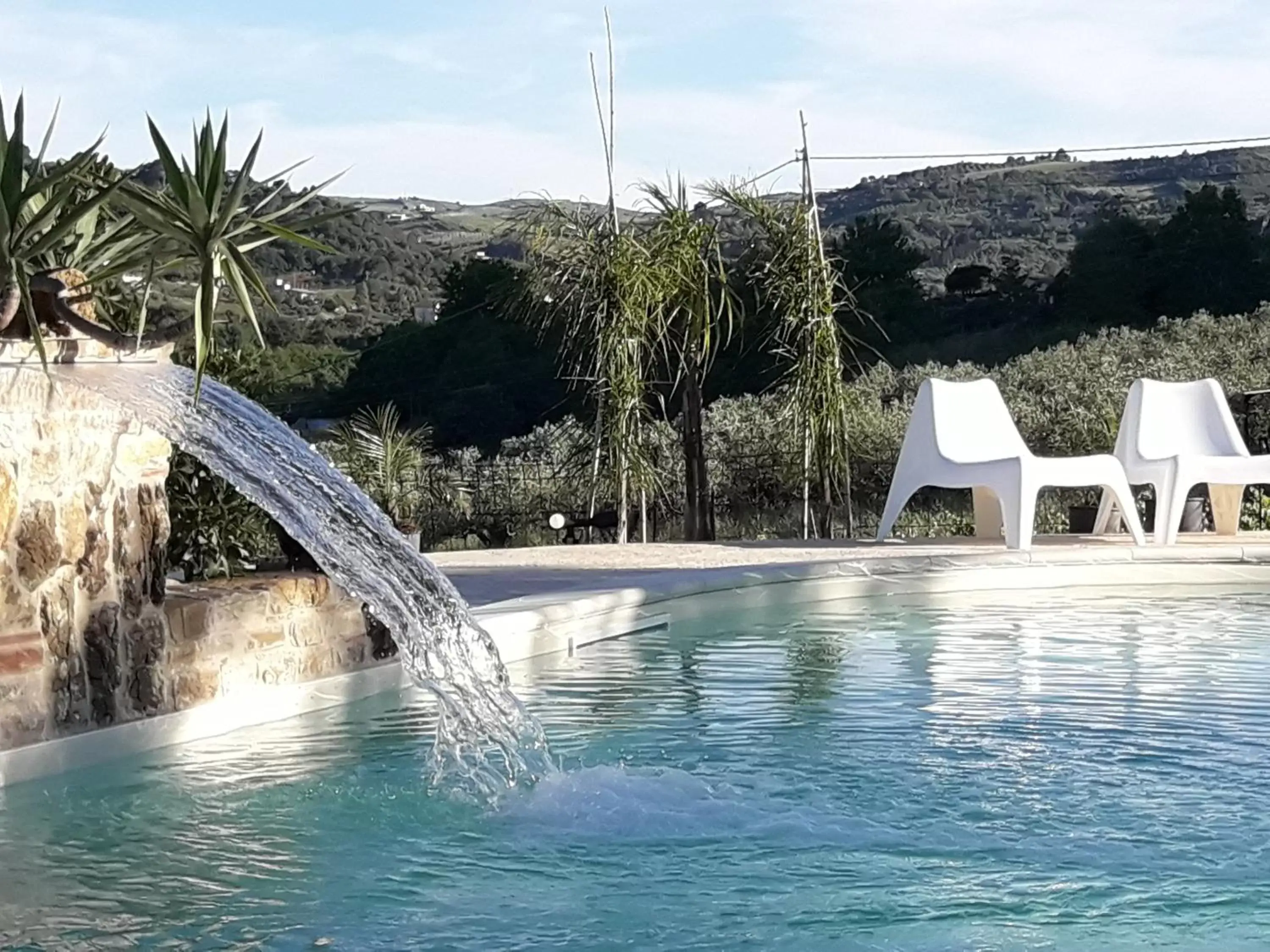 Decorative detail, Swimming Pool in La Suite Di Segesta