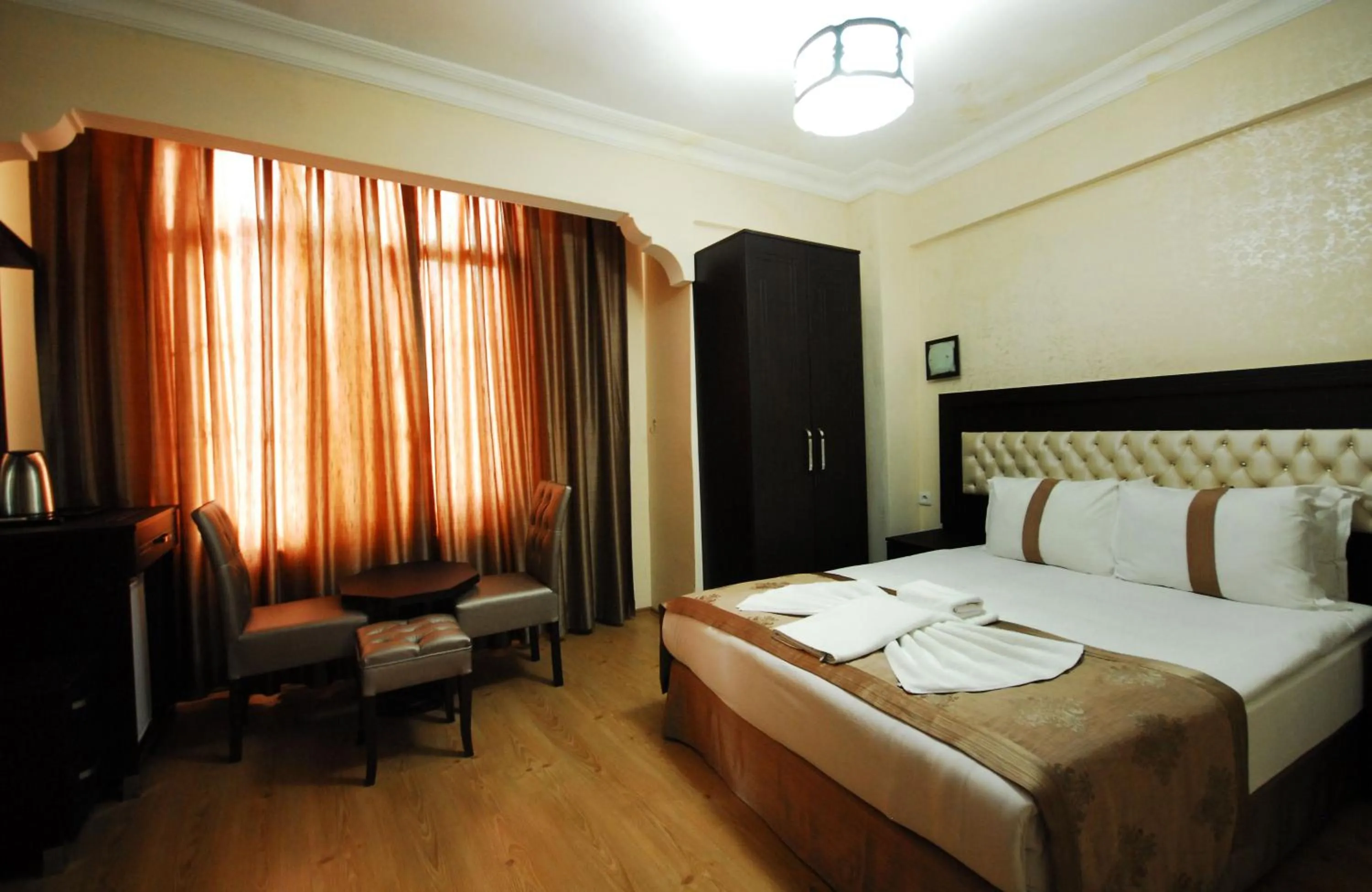 Bed in Comfort Hotel Taksim