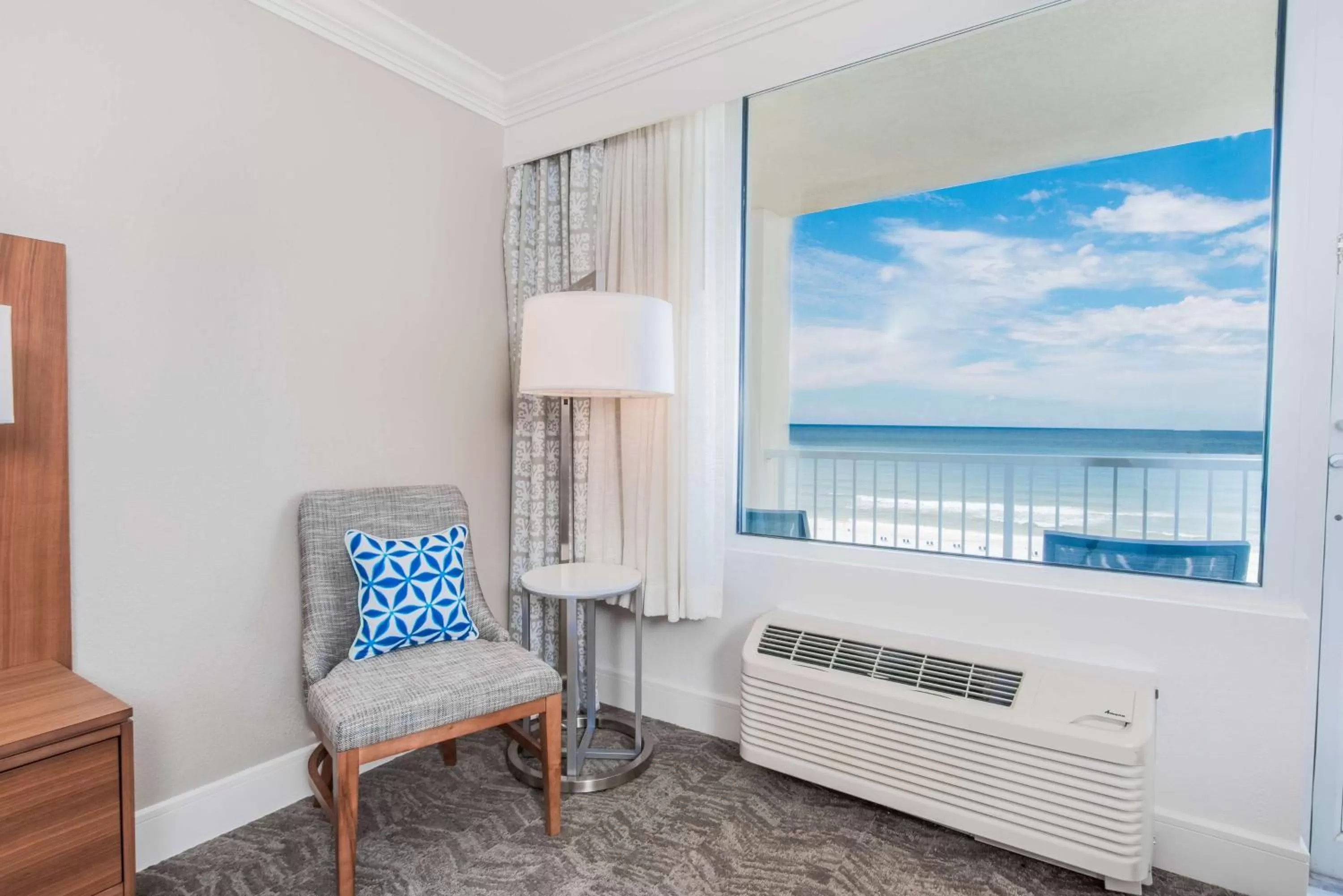 Photo of the whole room in Hilton Pensacola Beach