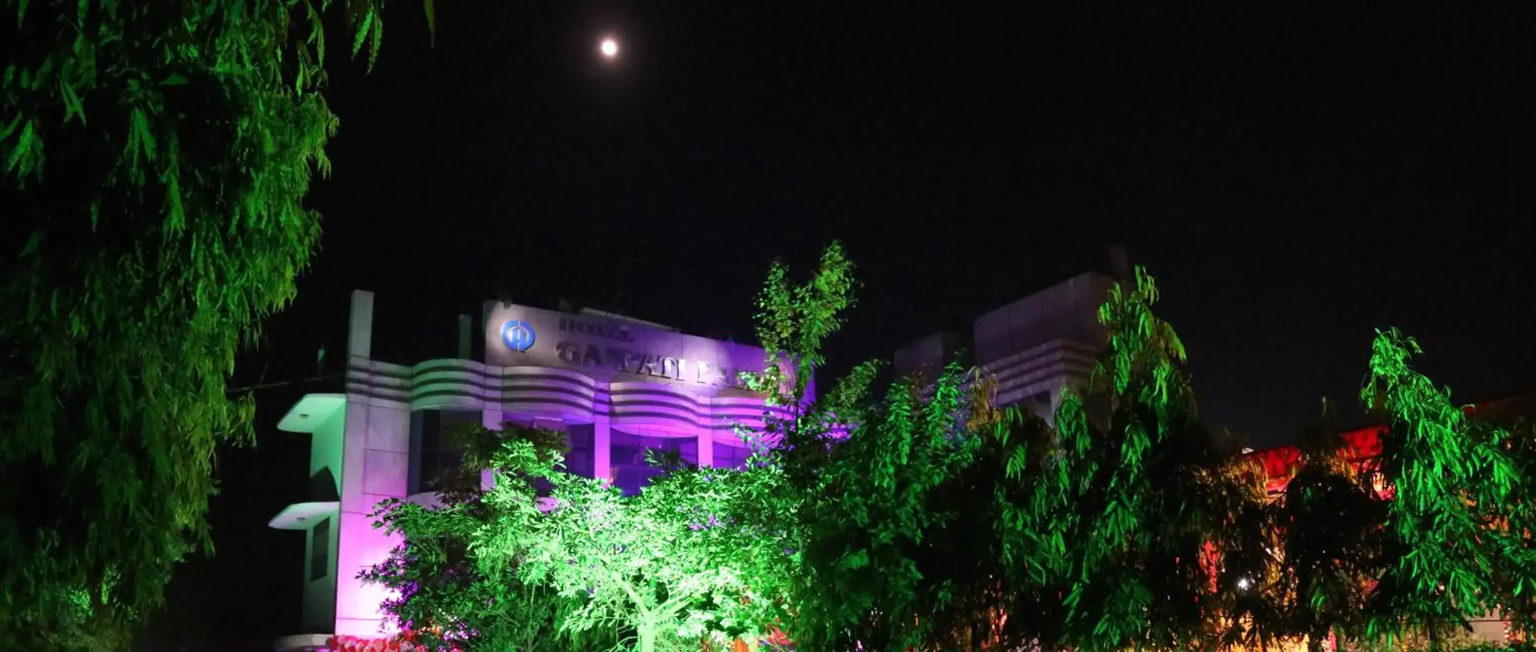 Facade/entrance in Hotel Ganpati Palace