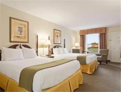 Bed in Days Inn by Wyndham Metter