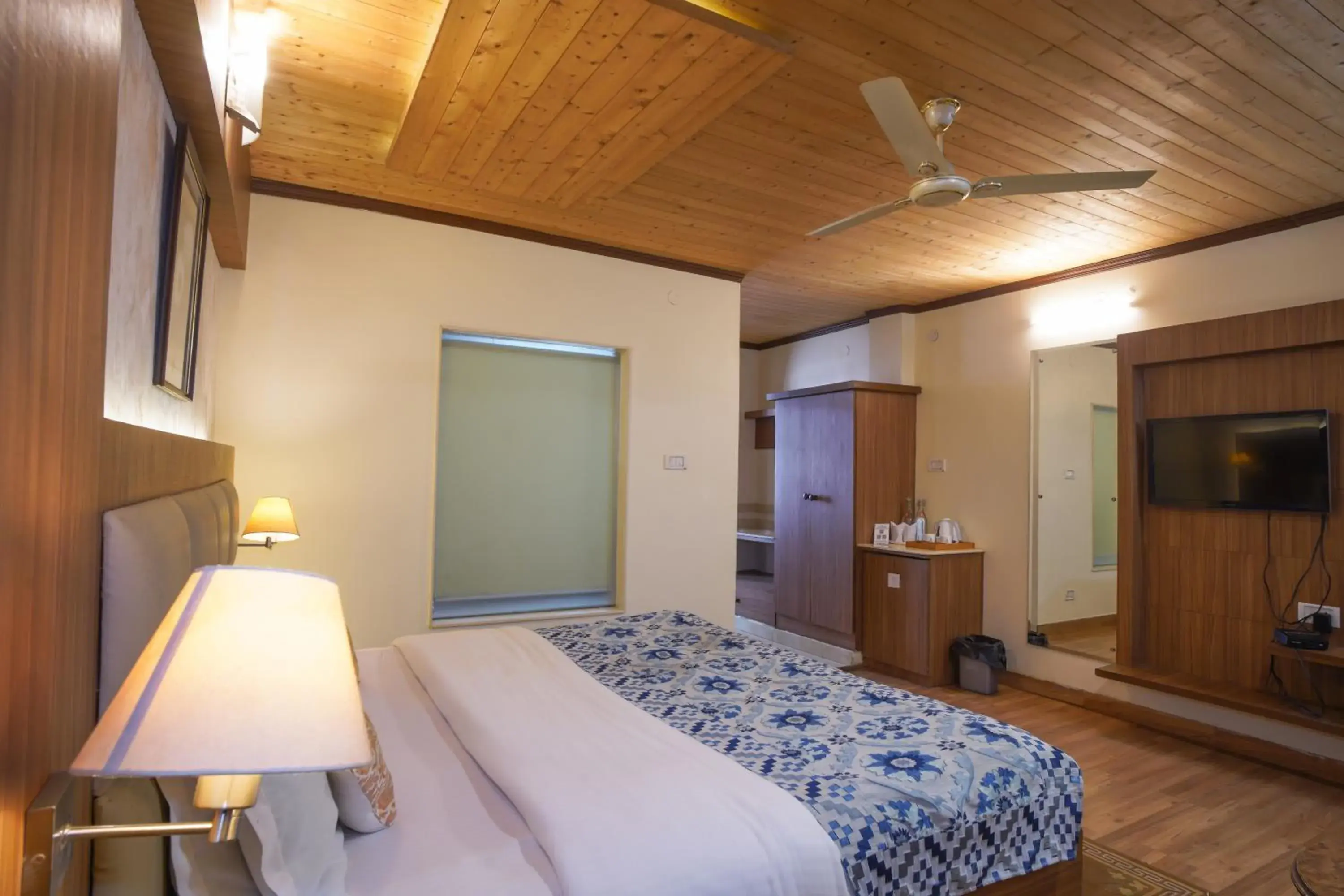 Bedroom, Bed in Lall Ji Tourist Resort