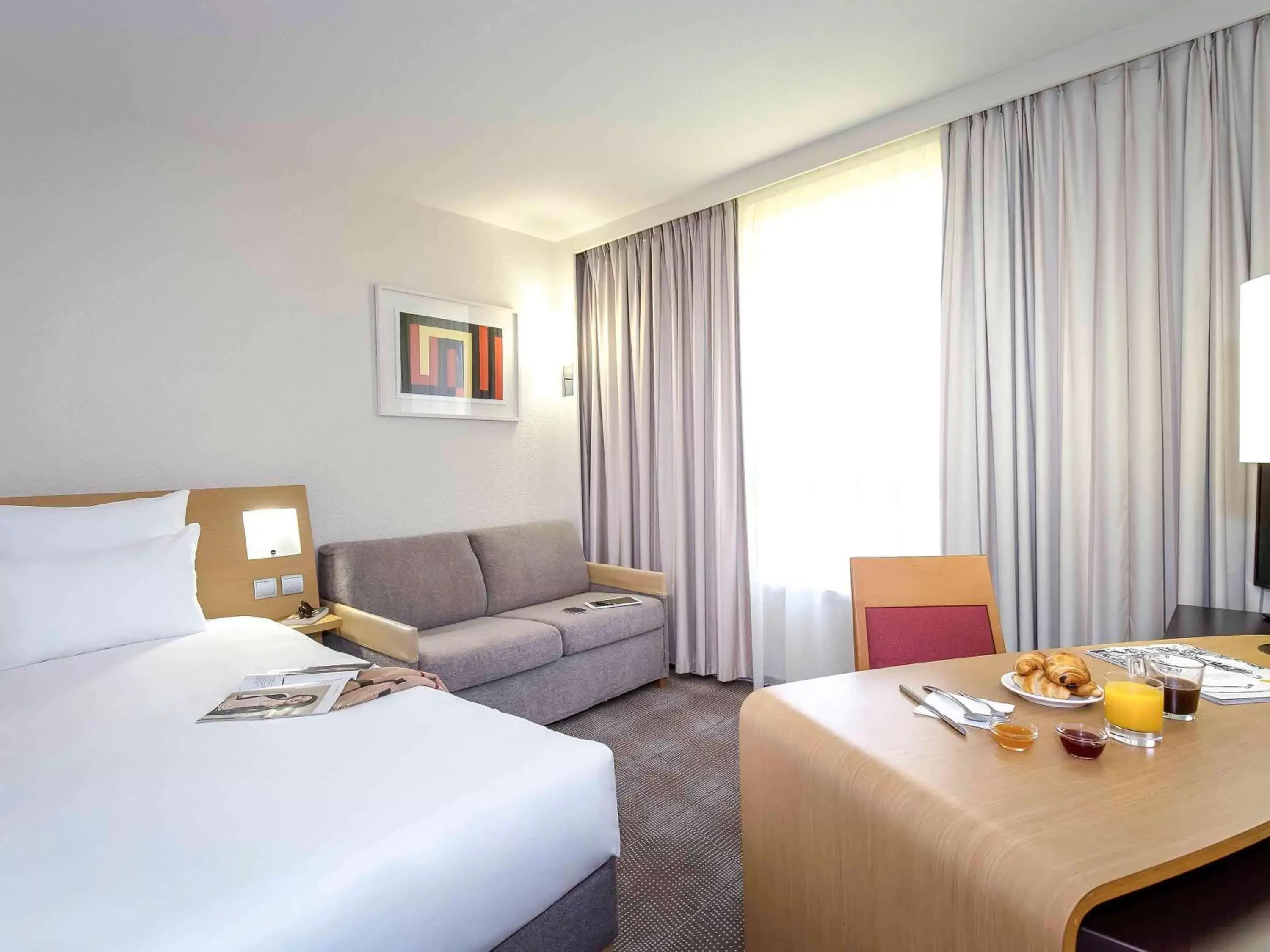 Photo of the whole room, Bed in Novotel Perpignan Nord Rivesaltes