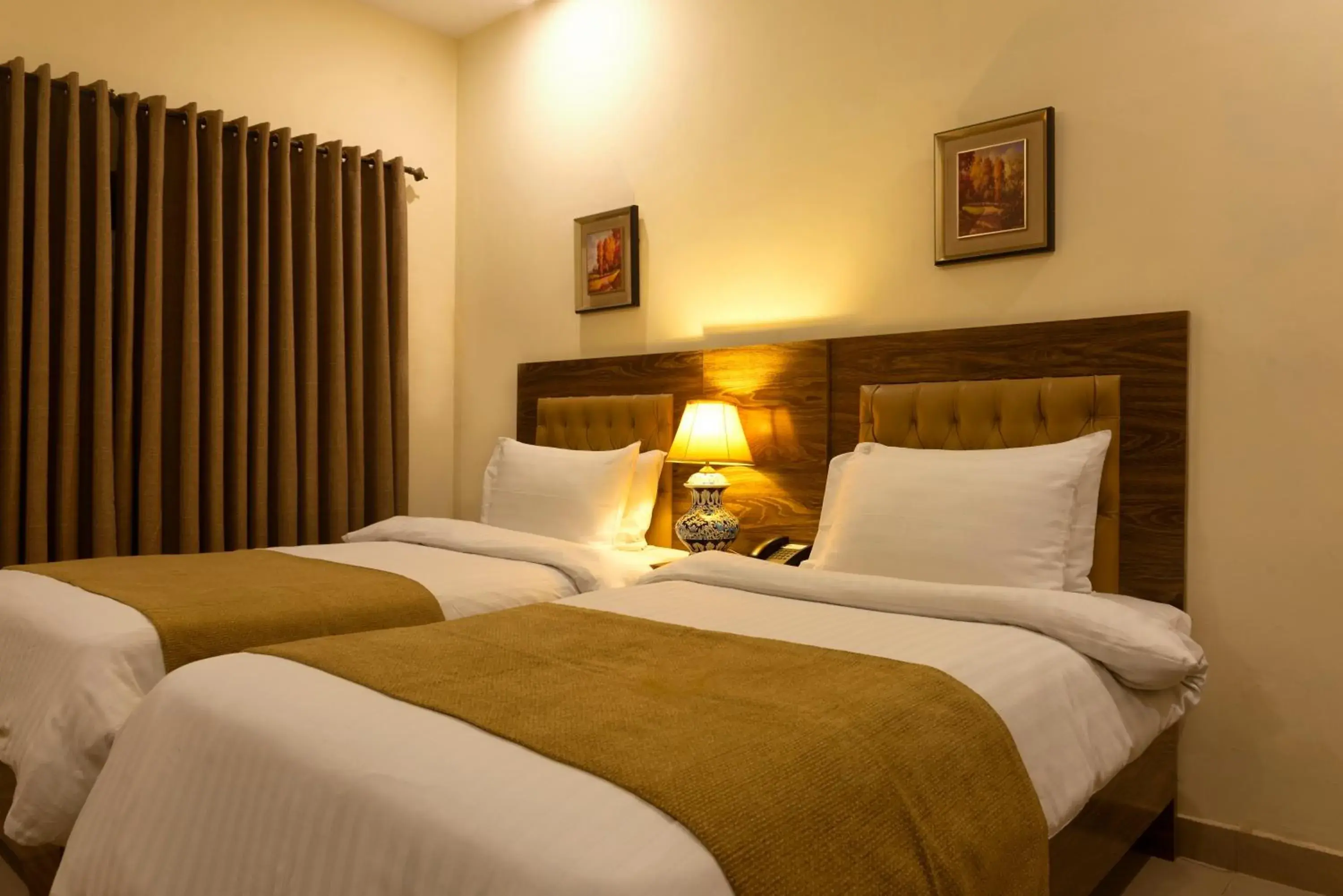Bedroom, Bed in Hotel One Lalazar Multan