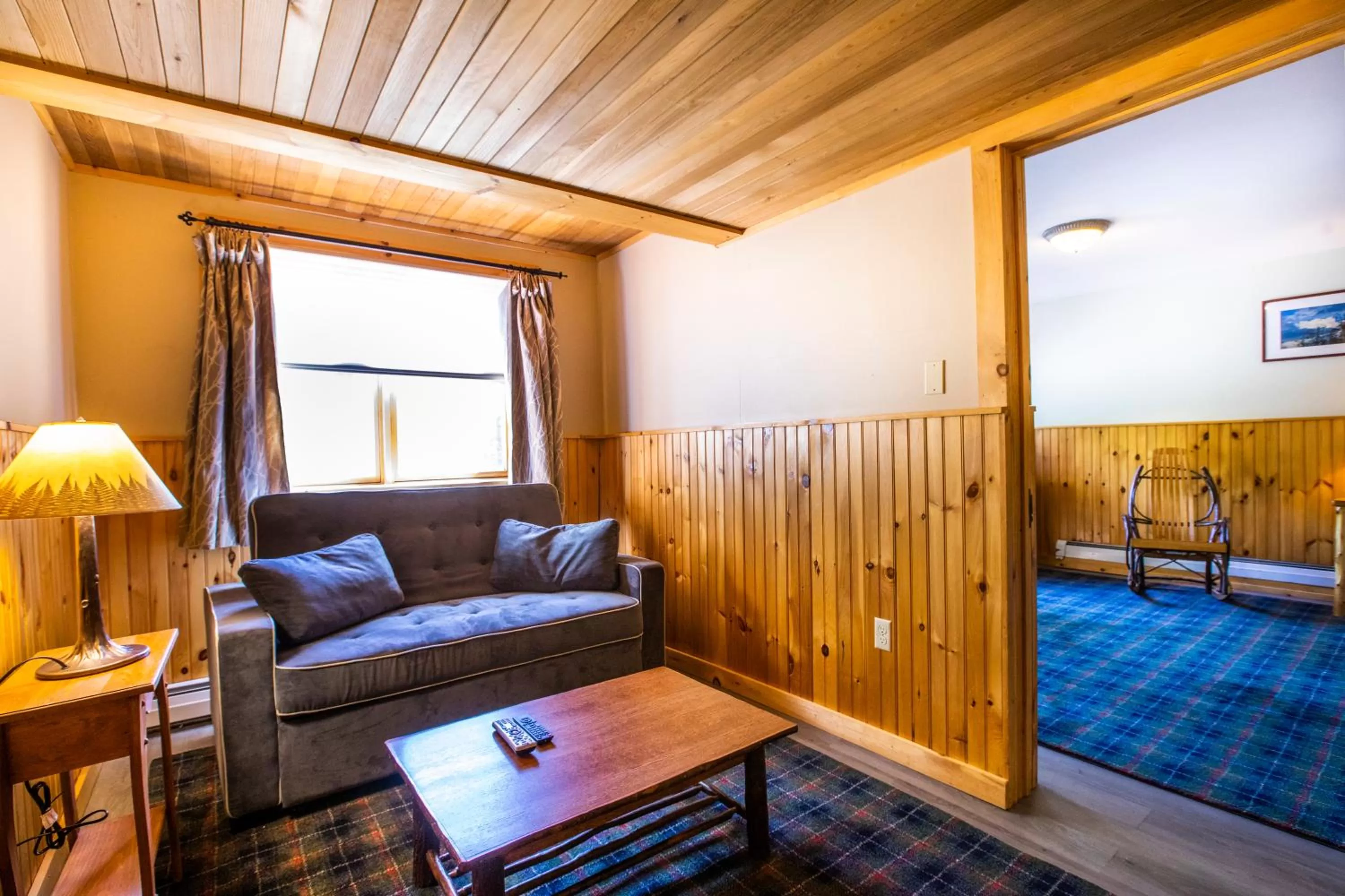 Seating area in Garnet Hill Lodge