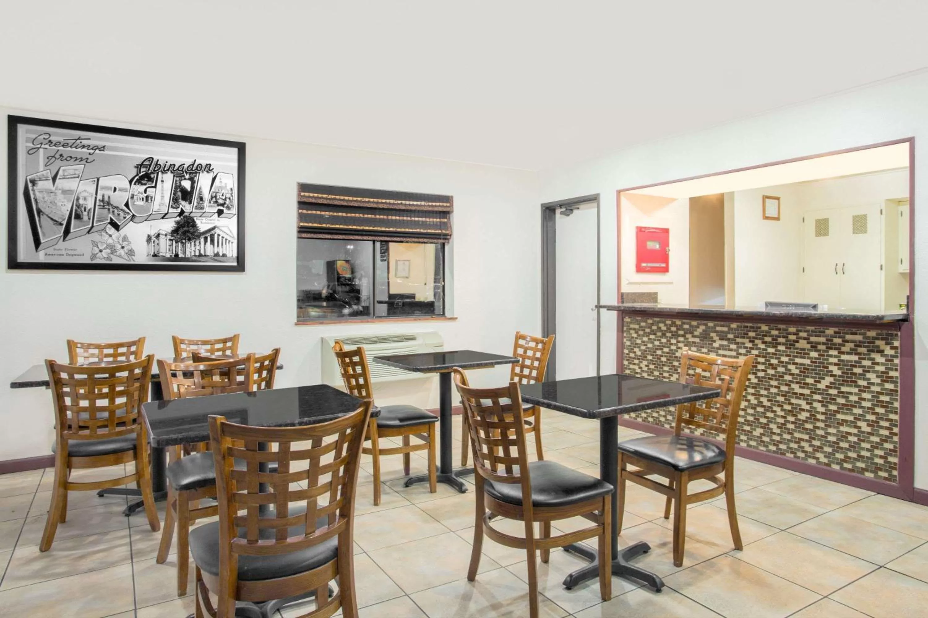 Lobby or reception in Super 8 by Wyndham Abingdon VA