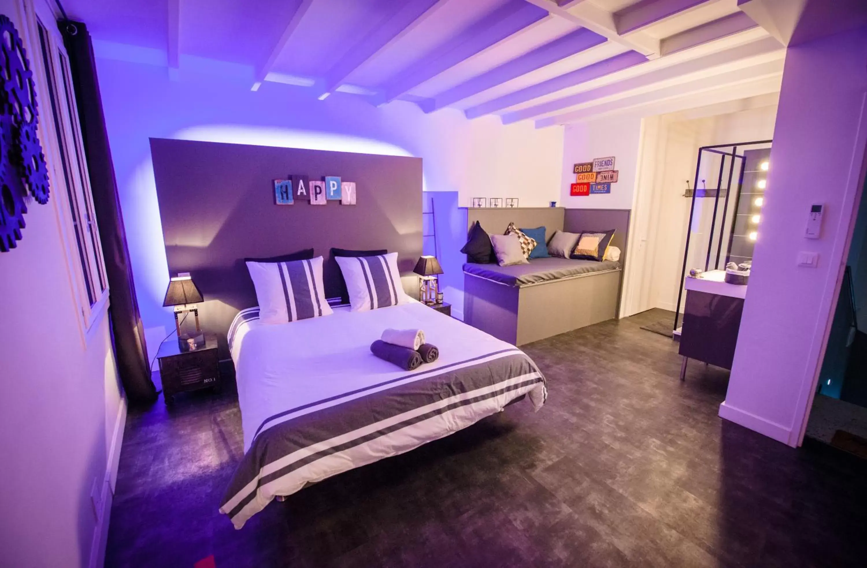 Photo of the whole room, Bed in La Maison Gustave Photo of the whole room, Bed in La Maison Gustave