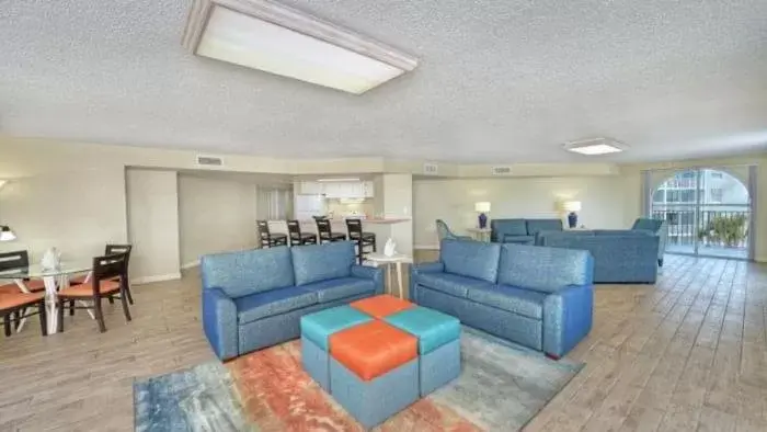 Living room in El Caribe Resort and Conference Center Living room in El Caribe Resort and Conference Center