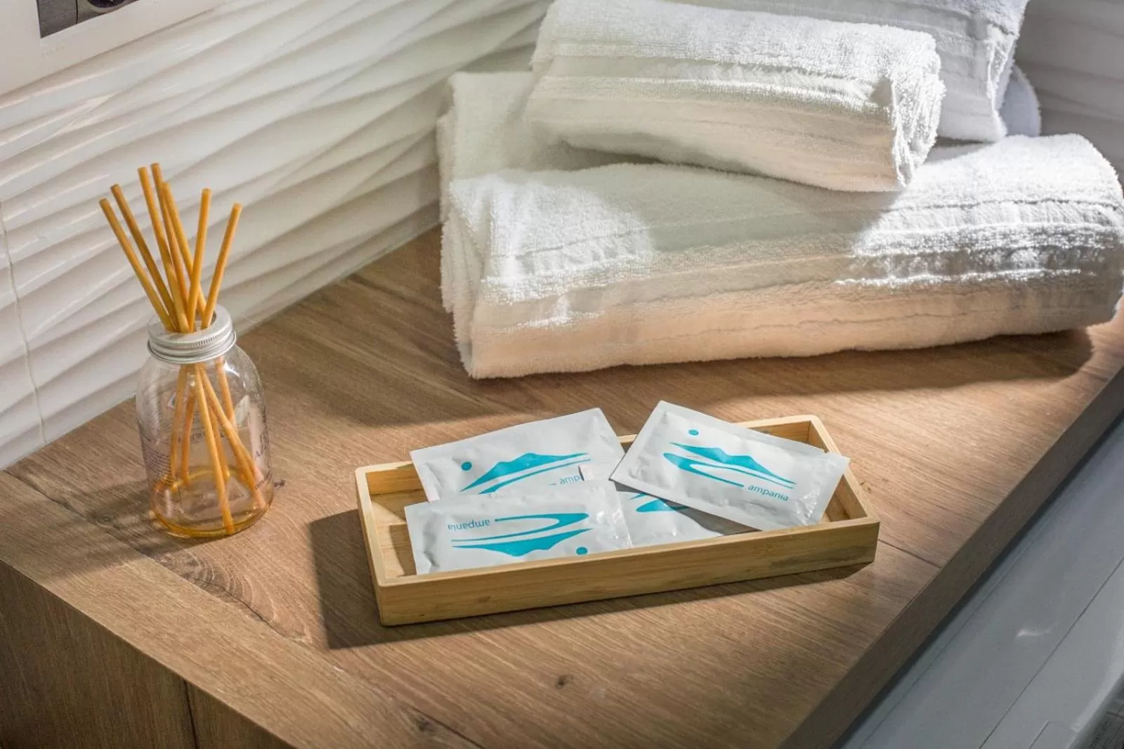 towels, Bed in SORRENTO HOME