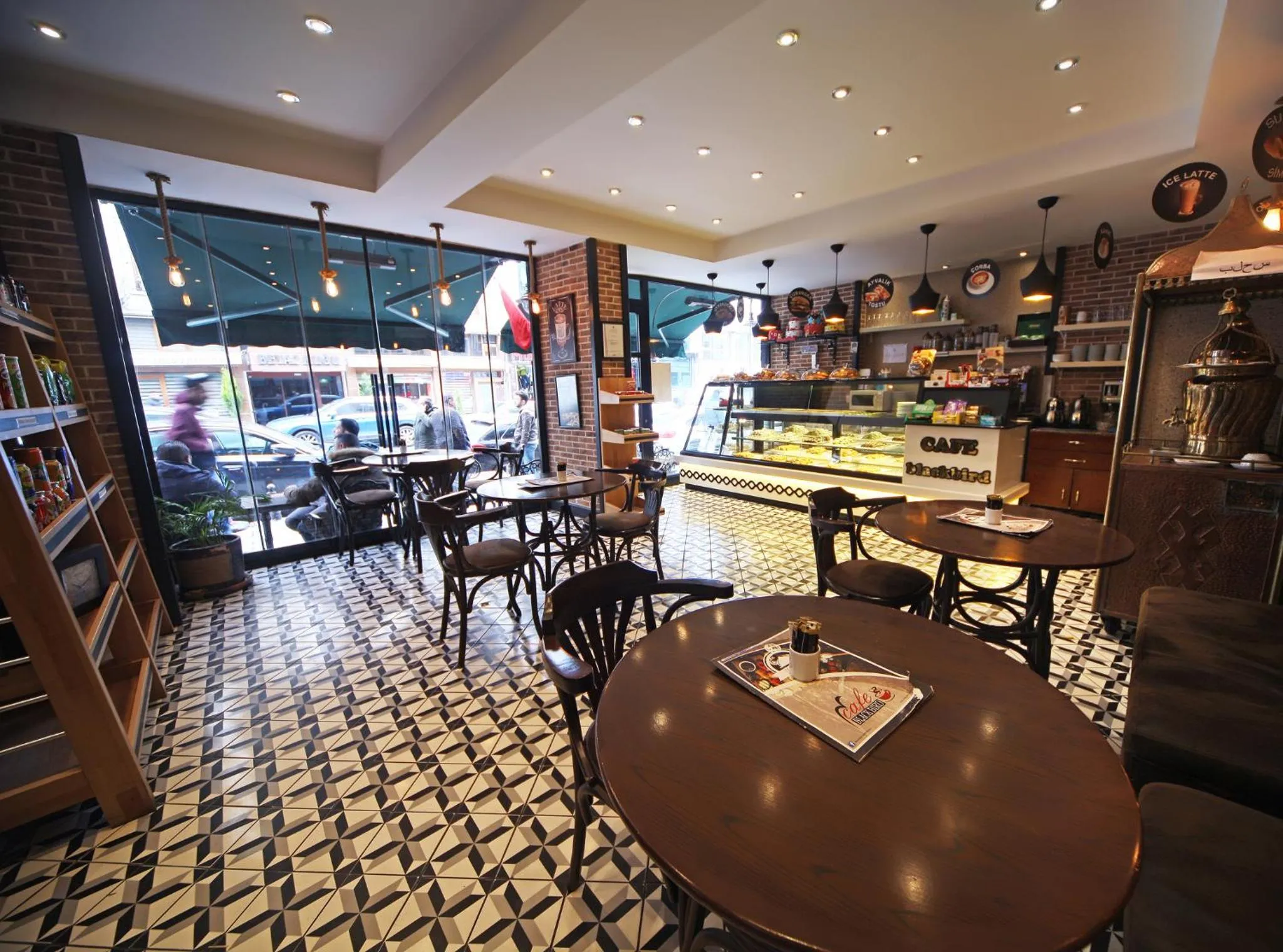 Food and drinks, Restaurant/Places to Eat in Black Bird Hotel