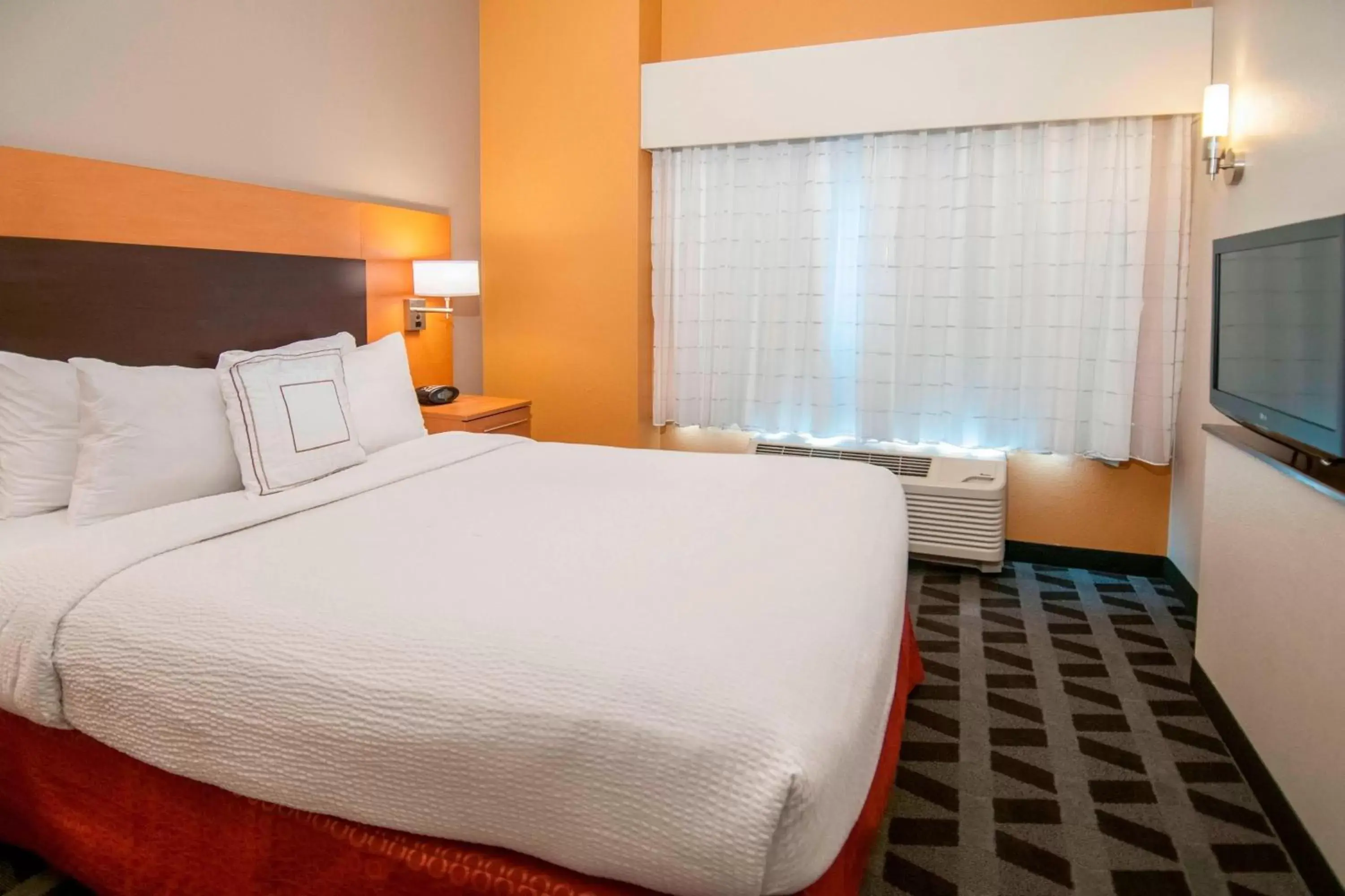 Bedroom, Bed in TownePlace Suites by Marriott Baton Rouge Gonzales