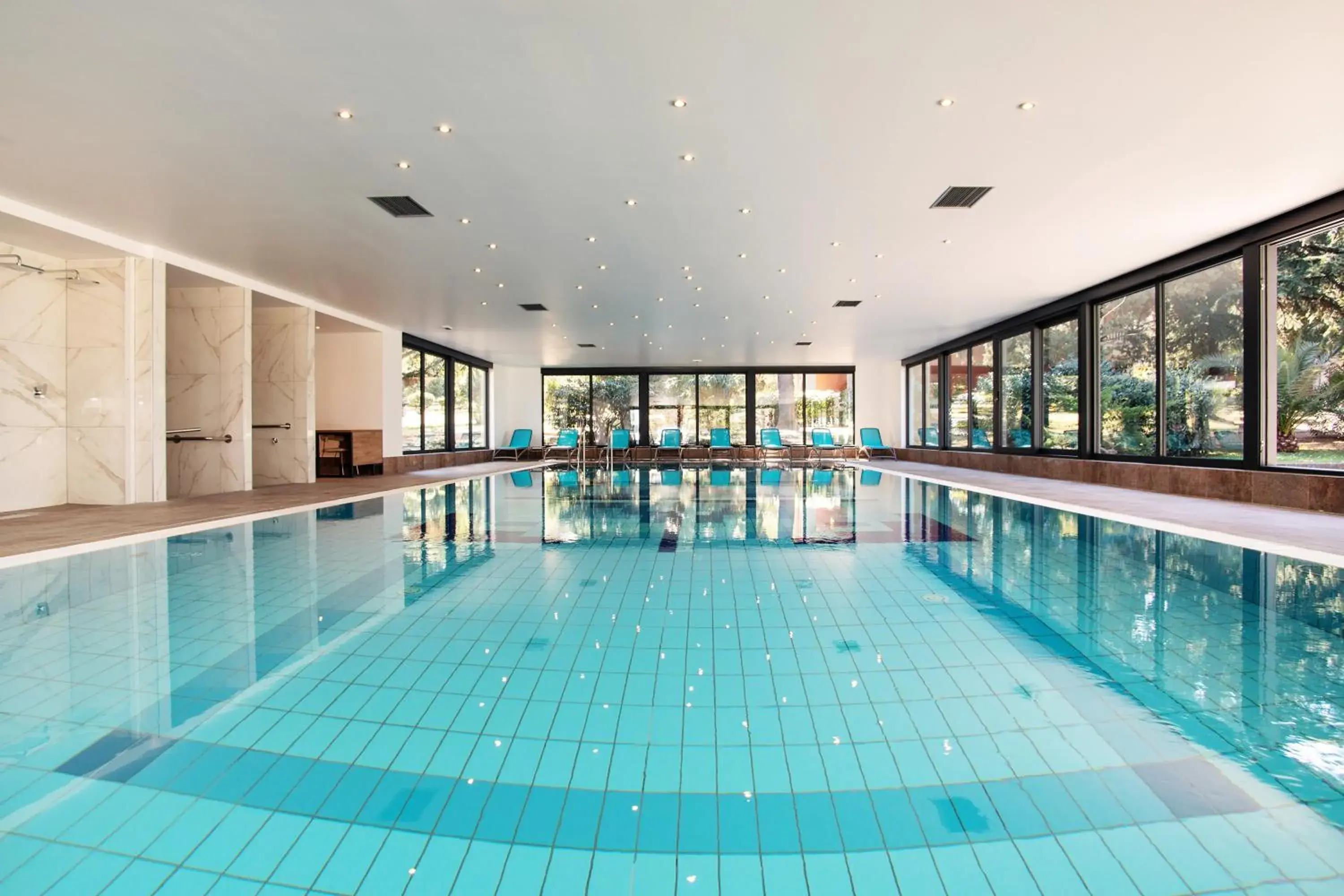 Activities, Swimming Pool in Hotel Haliaetum - San Simon Resort