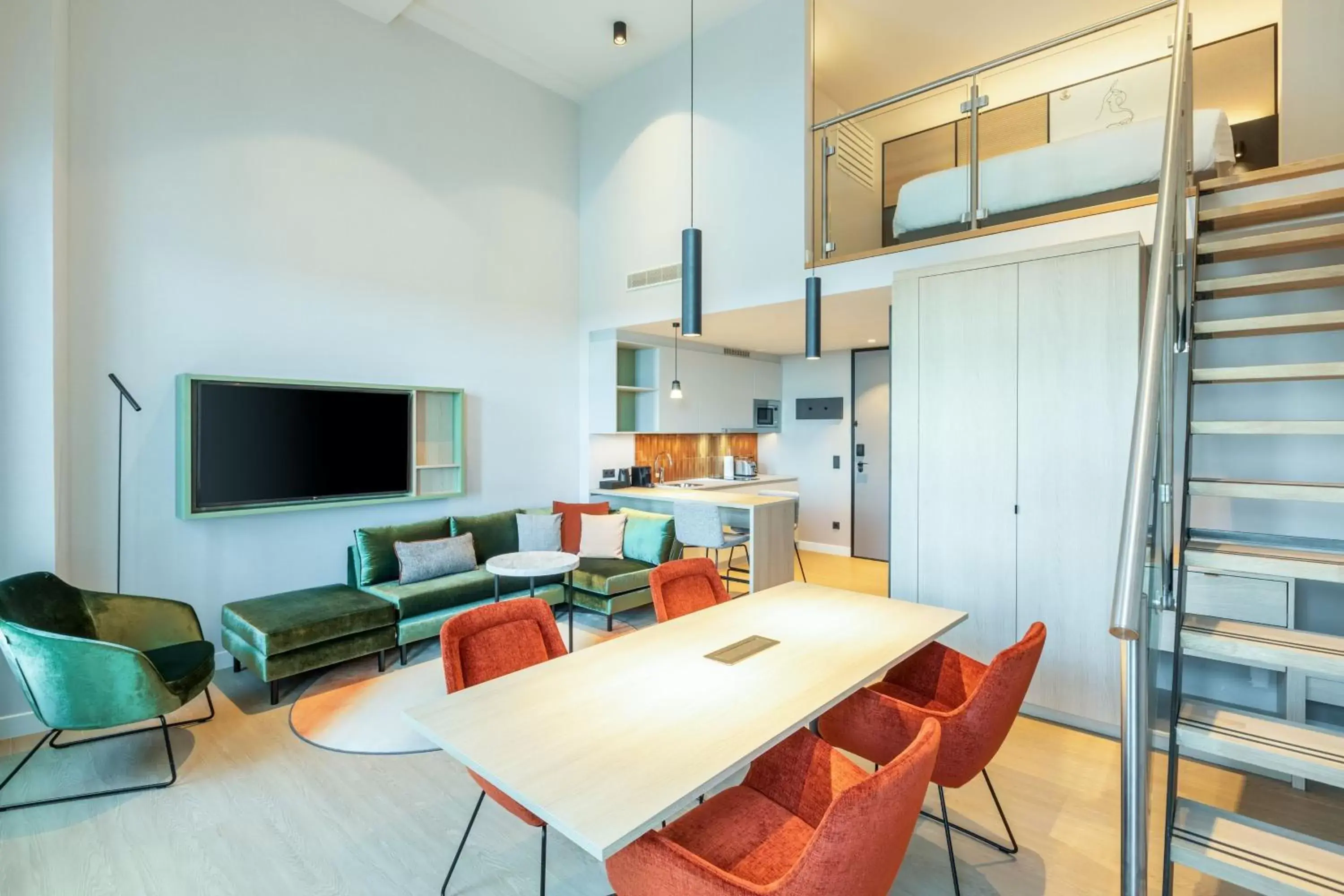 Photo of the whole room, Dining Area in Residence Inn by Marriott The Hague