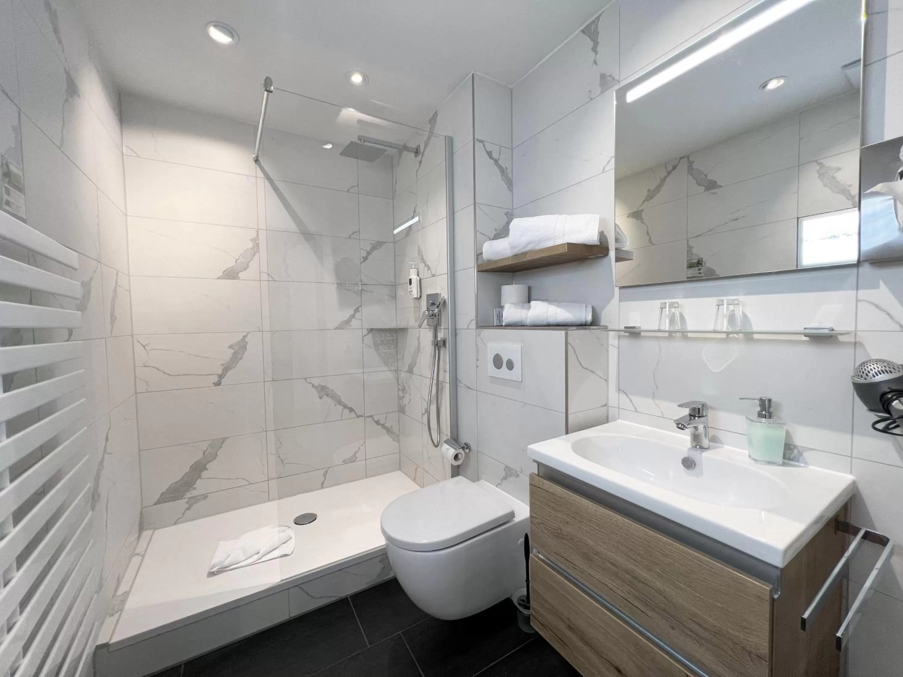 Bathroom in Hotel Schlossblick Chiemsee