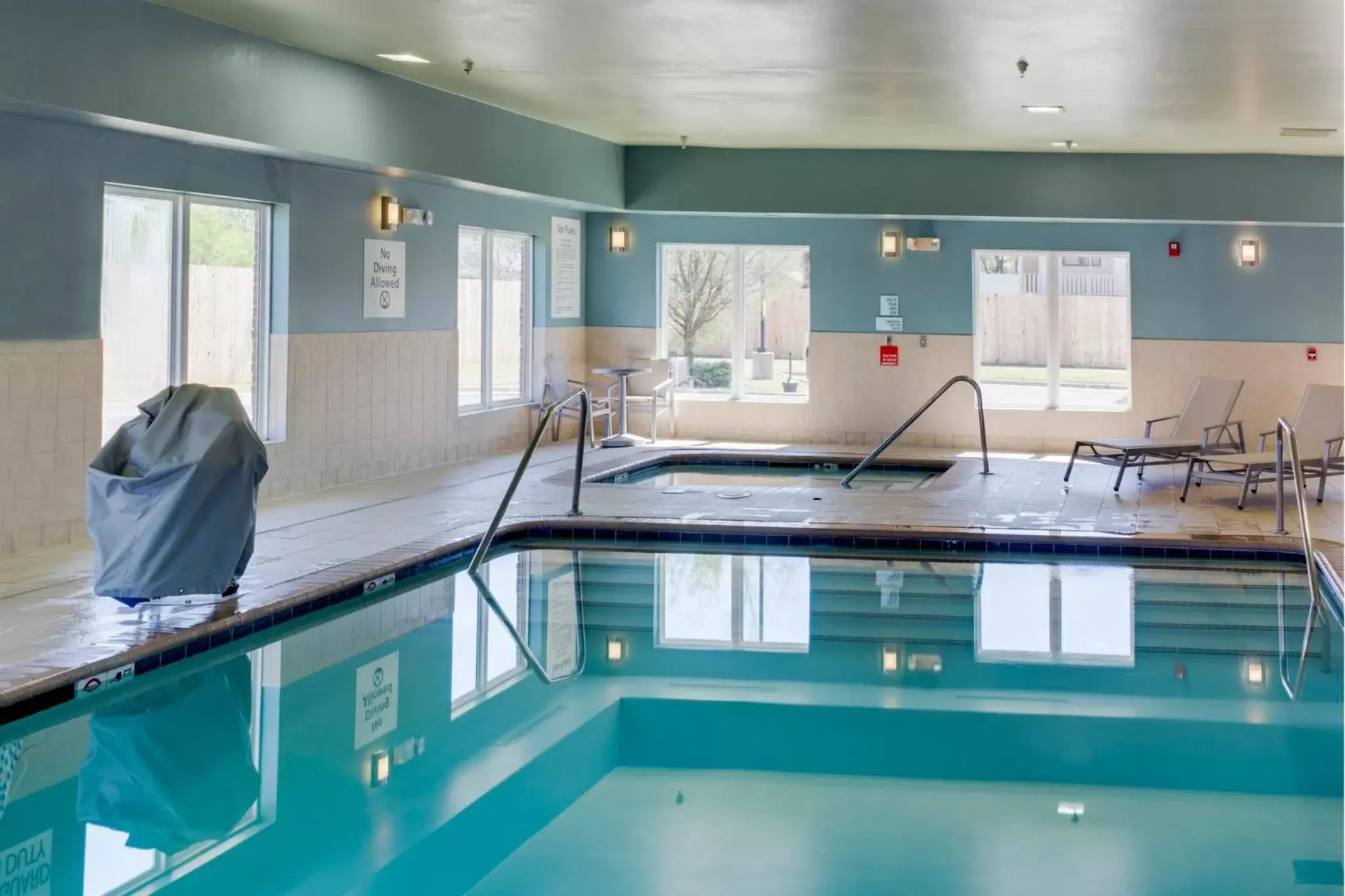 Swimming Pool in Holiday Inn Express Hotel & Suites Oklahoma City-Bethany, an IHG Hotel