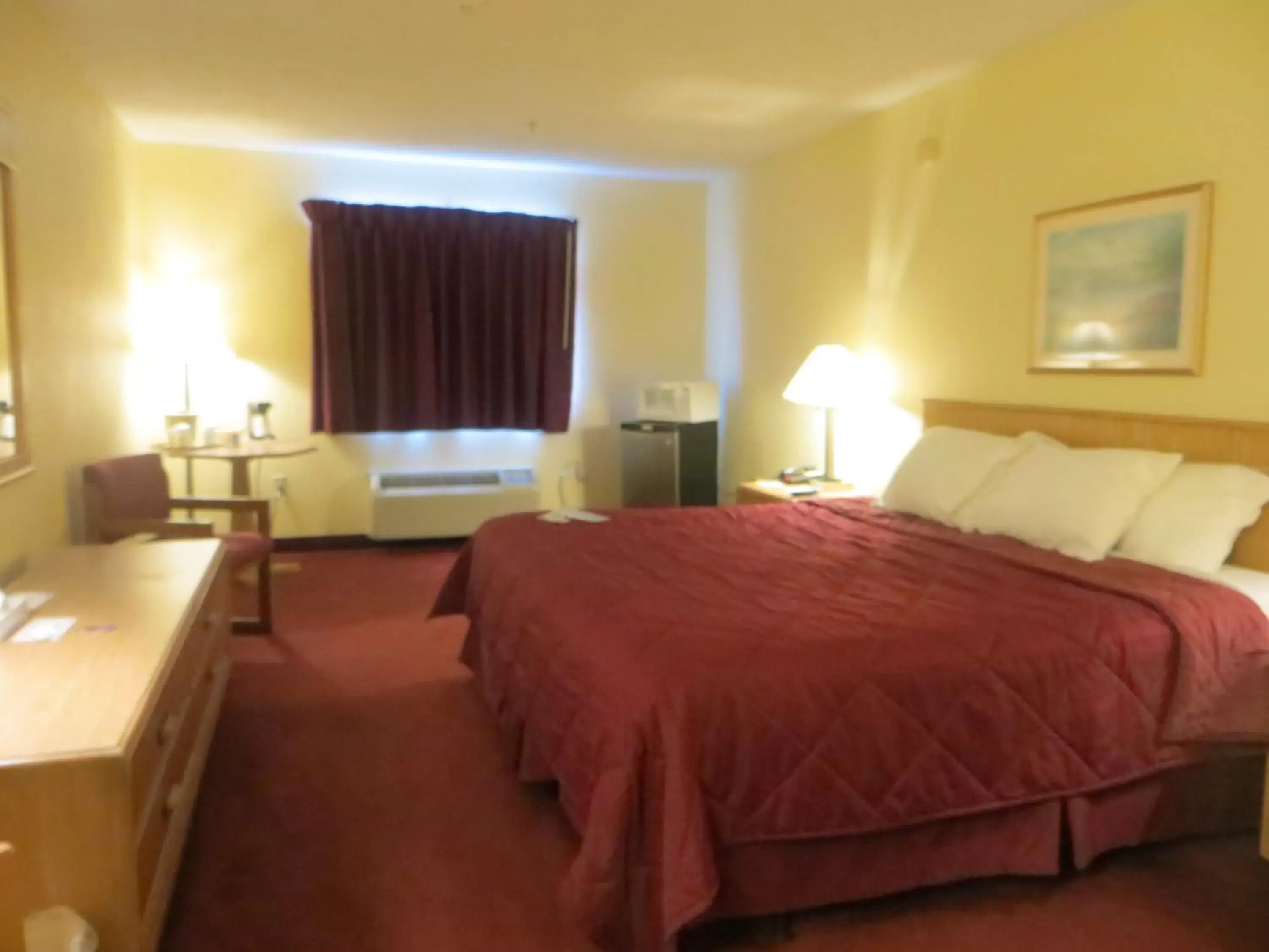 Photo of the whole room, Bed in Days Inn by Wyndham Jackson