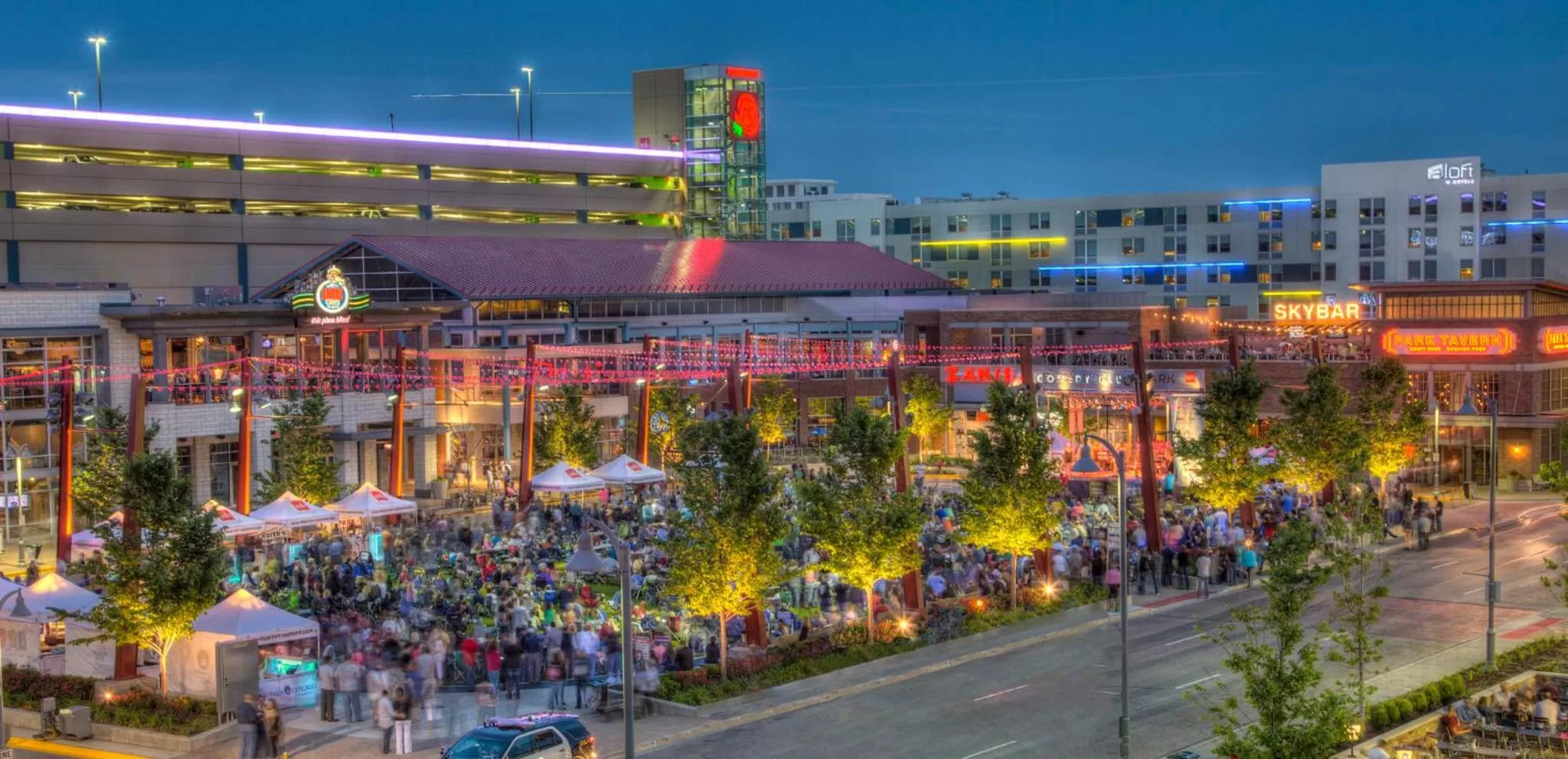 Nearby landmark in Holiday Inn Chicago O'Hare - Rosemont by IHG