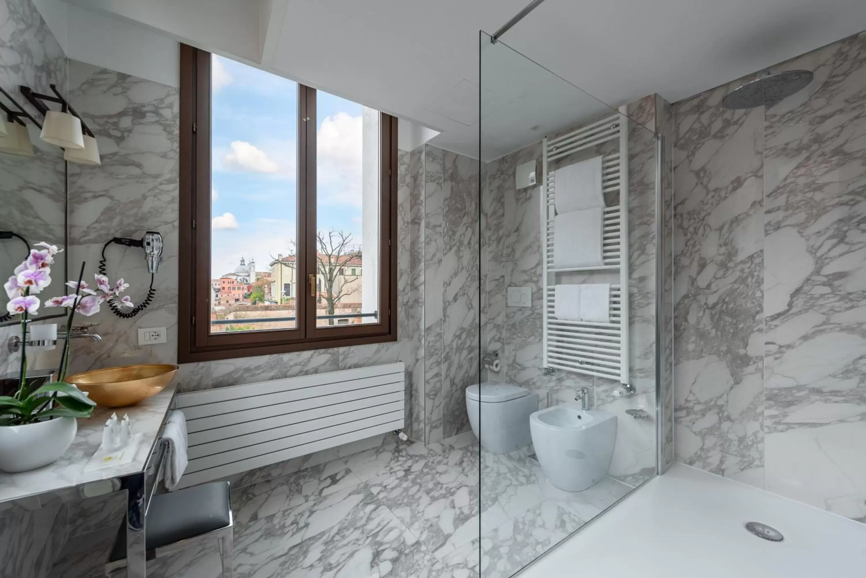 Shower, Bathroom in Palazzo Veneziano - Venice Collection