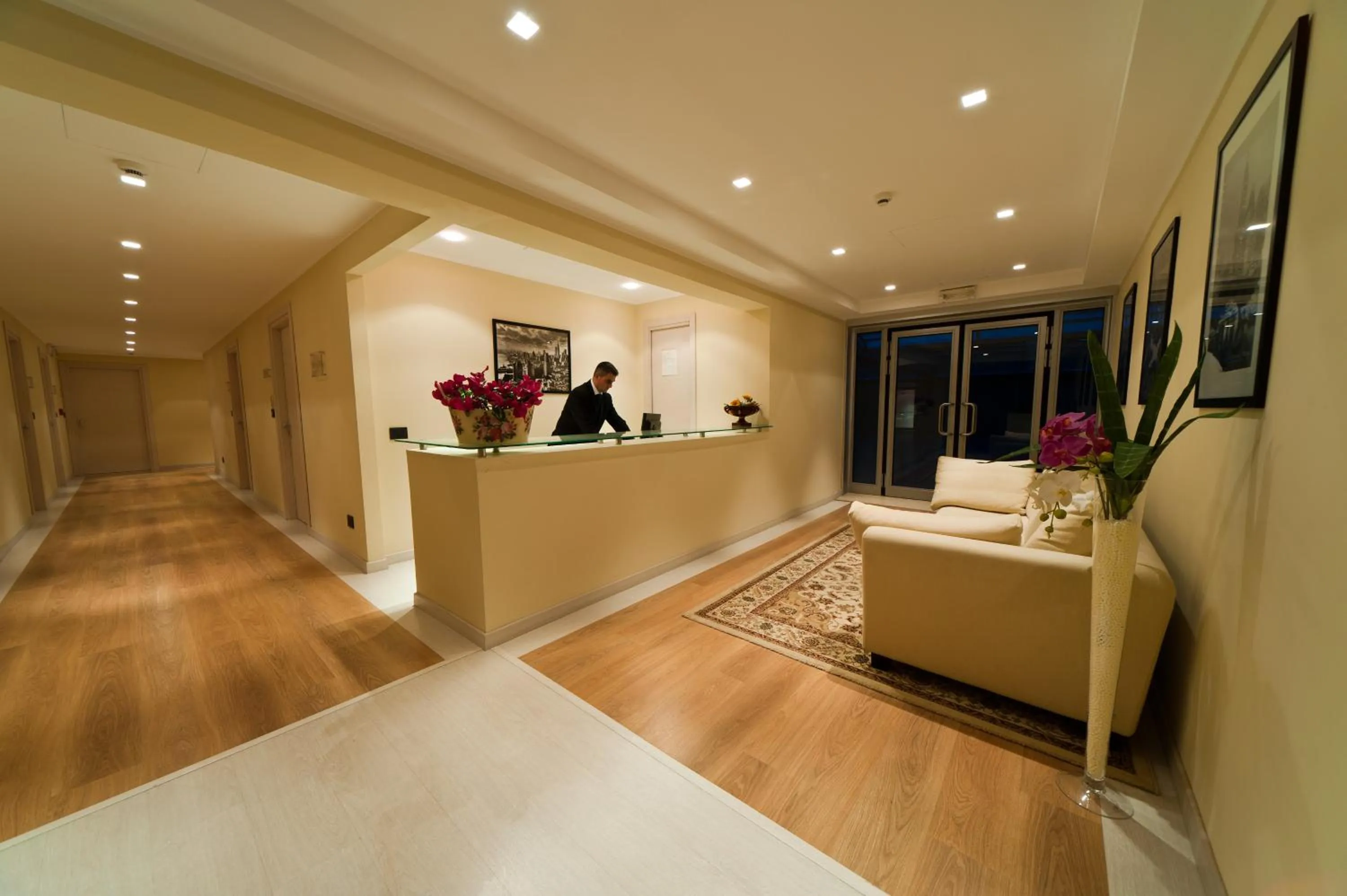 Staff in Citta' Dei Papi