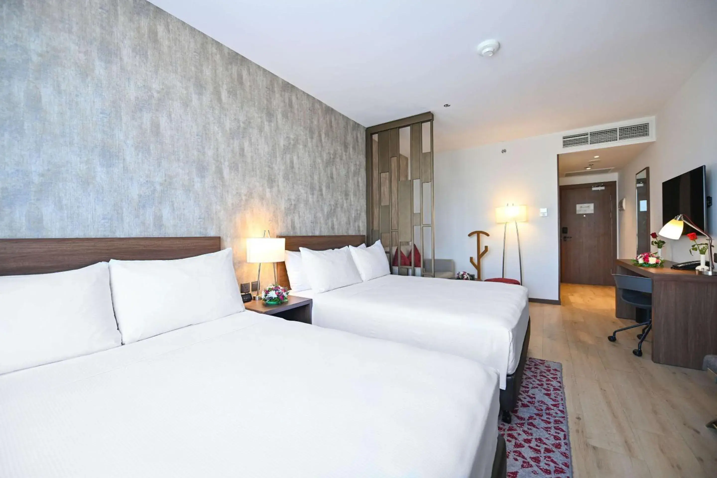 Bedroom, Bed in Comfort Hotel Jeddah King Road