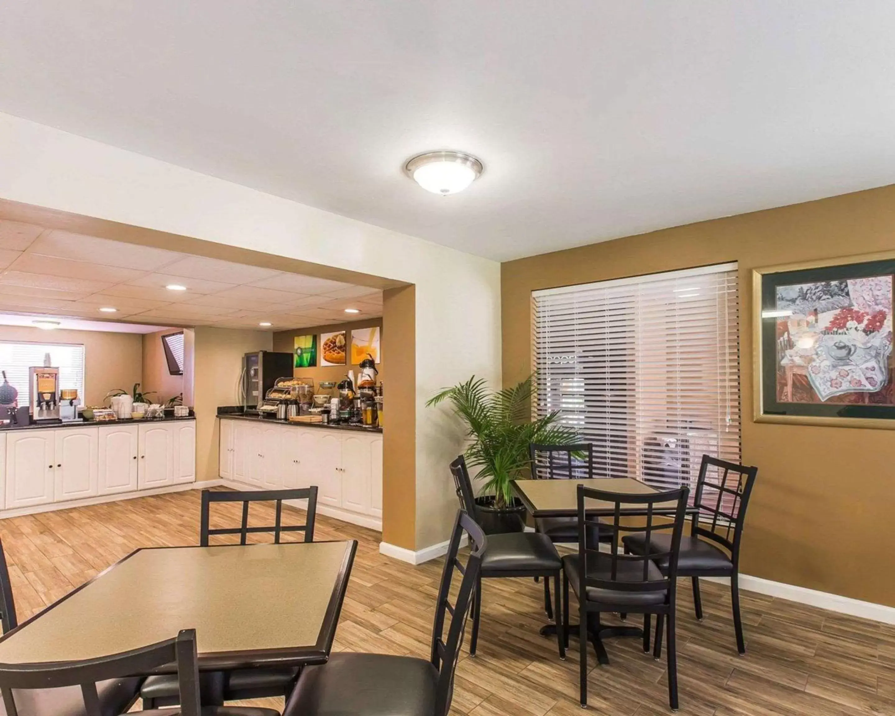 Restaurant/places to eat in Quality Inn Kingsland Restaurant/places to eat in Quality Inn Kingsland