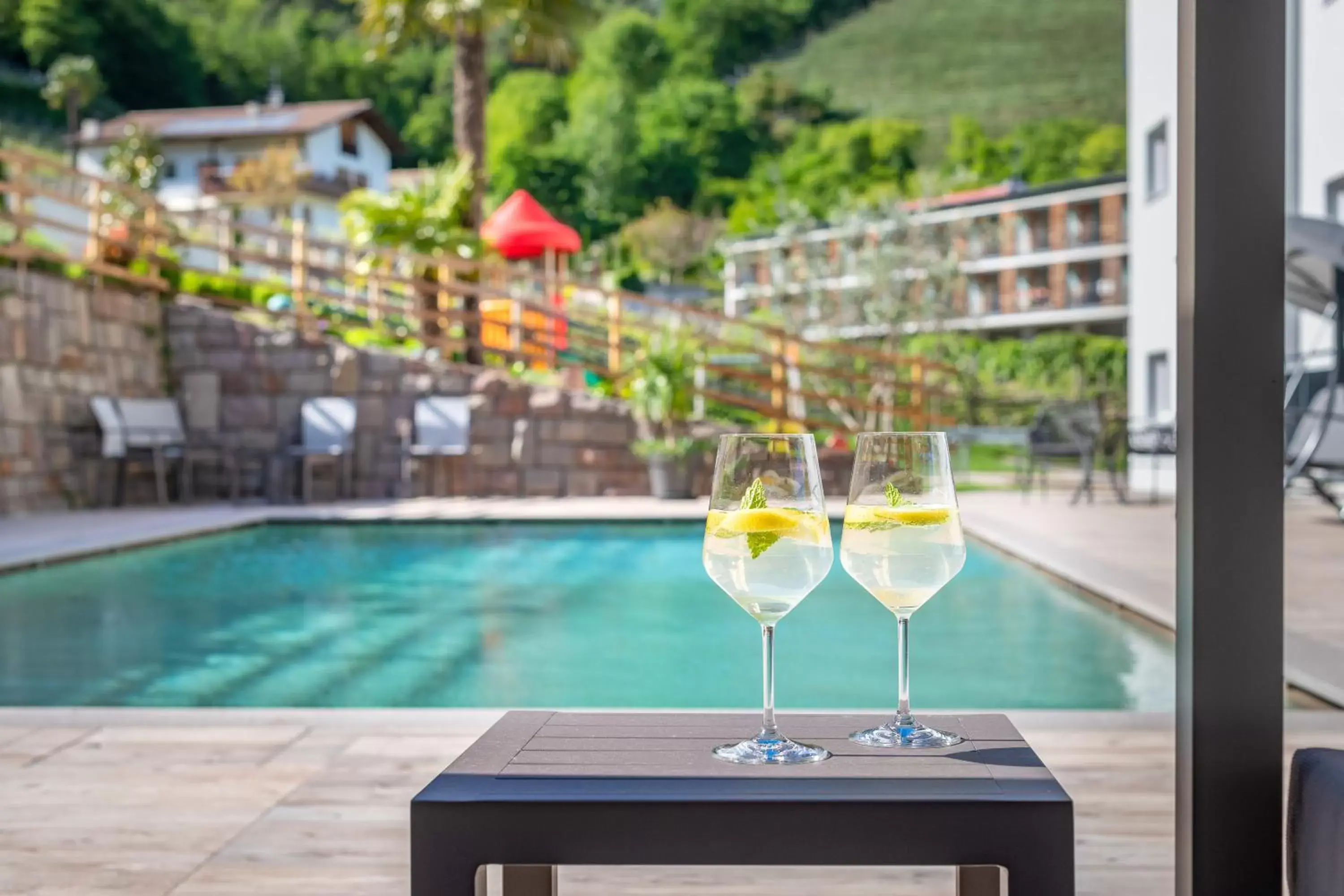 Swimming pool in Residence Garni Hotel Vineus