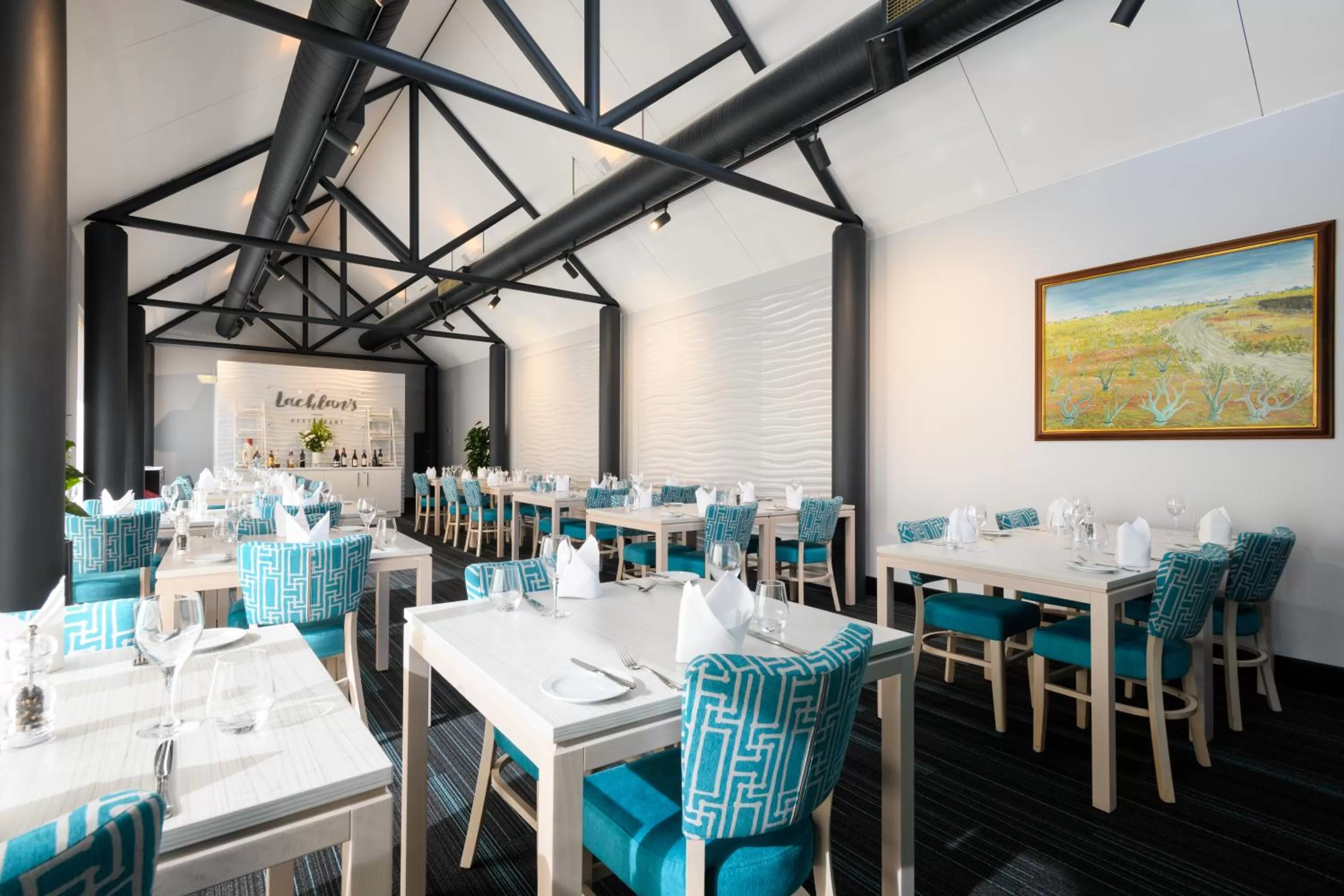 Restaurant/places to eat in Lakeside Hotel and Conference Centre