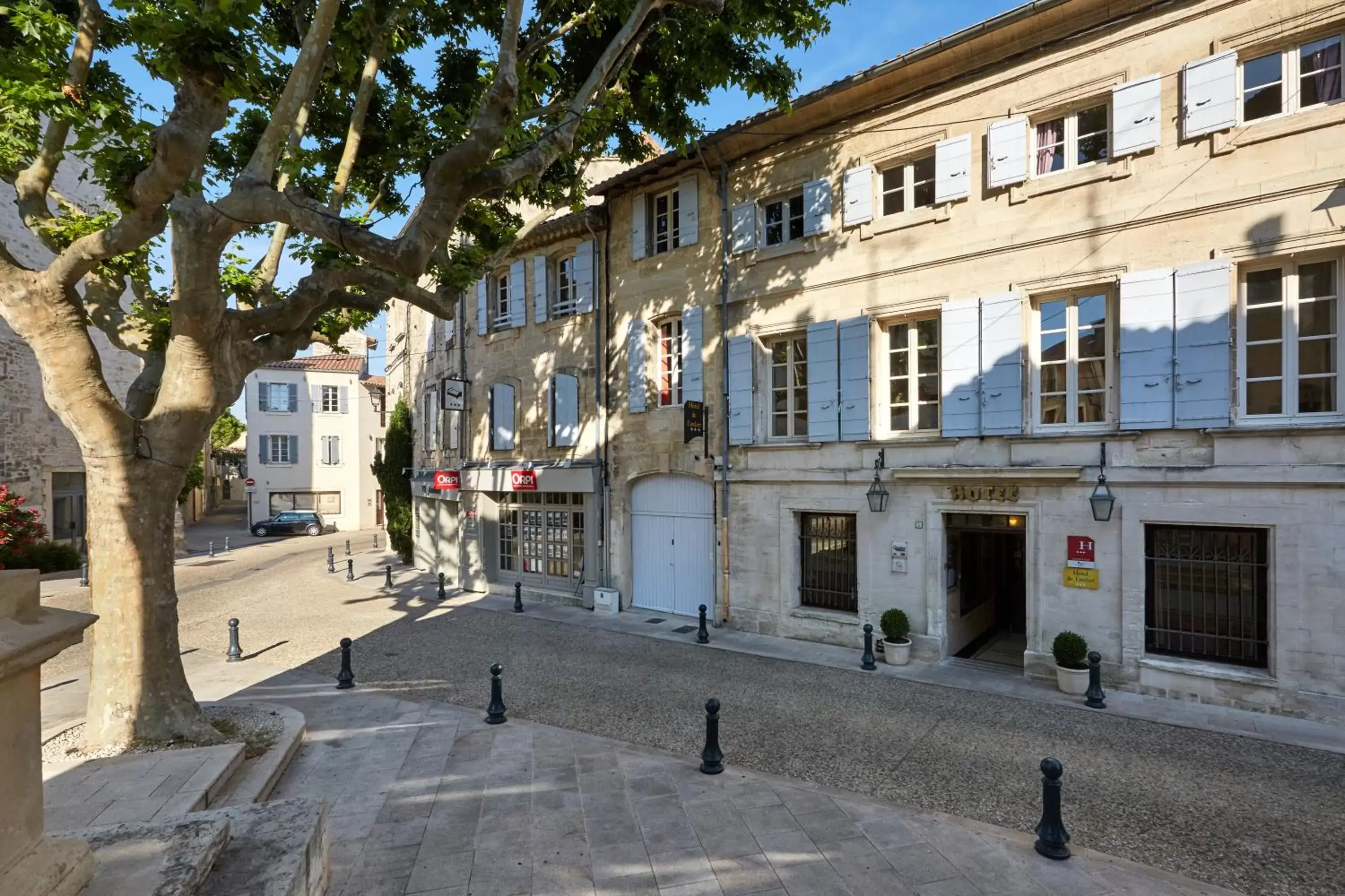 Facade/entrance in Hotel De L'Atelier