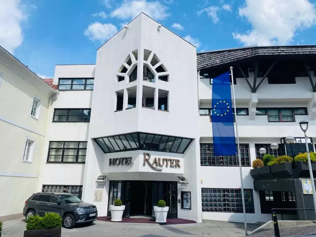 Property Building in Hotel Rauter