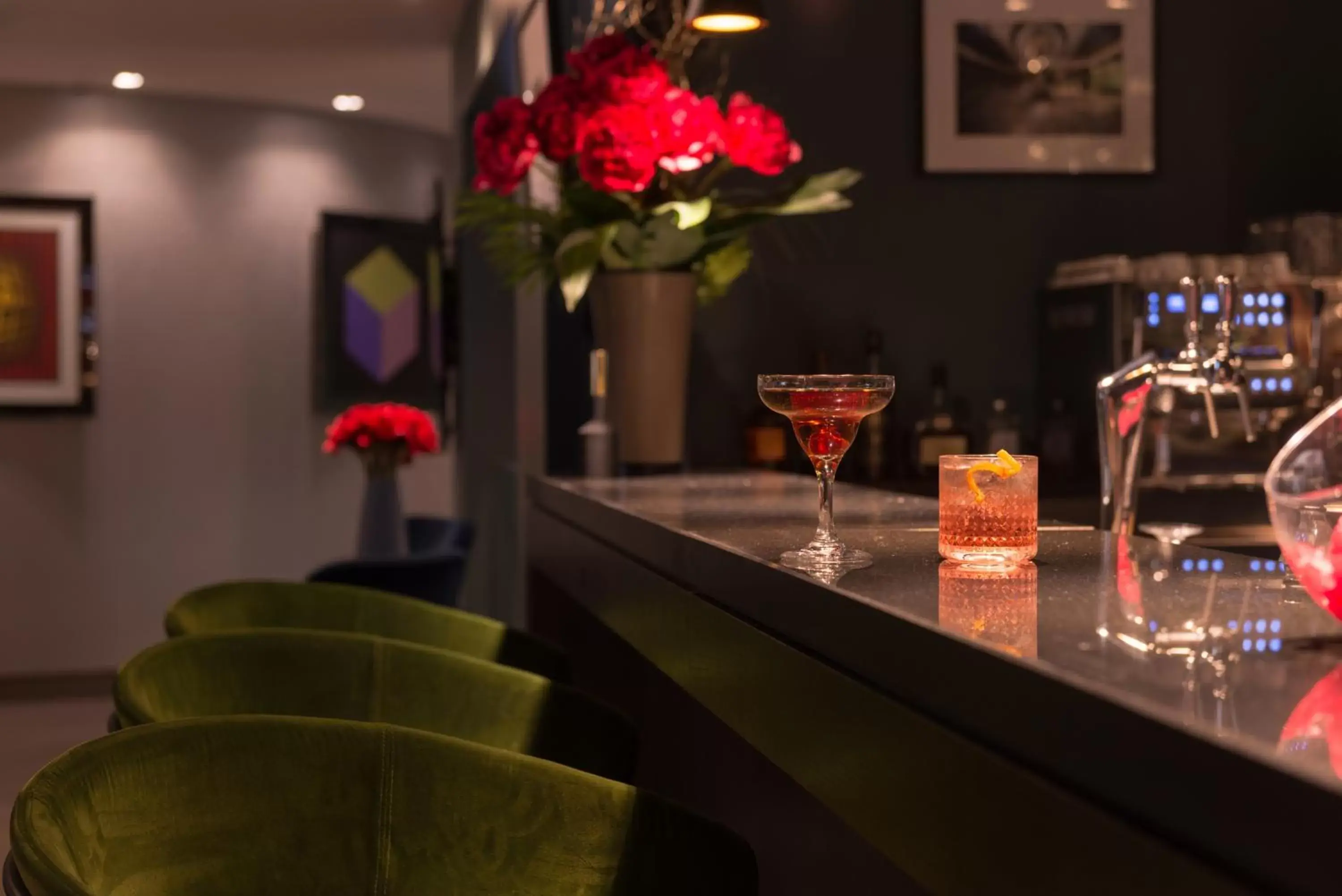 Lounge or bar in Best Western Hotel le Galice Aix-en-Provence Lounge or bar in Best Western Hotel le Galice Aix-en-Provence