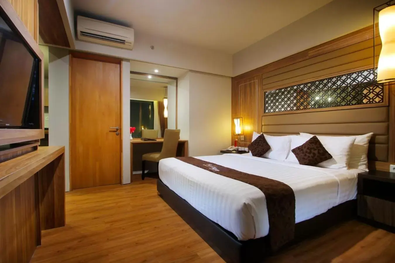 Photo of the whole room, Bed in The Lerina Hotel Nusa Dua